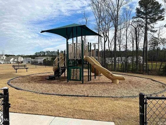 playground - 3512 Pinnacle Peak Drive, Raleigh, NC 27604