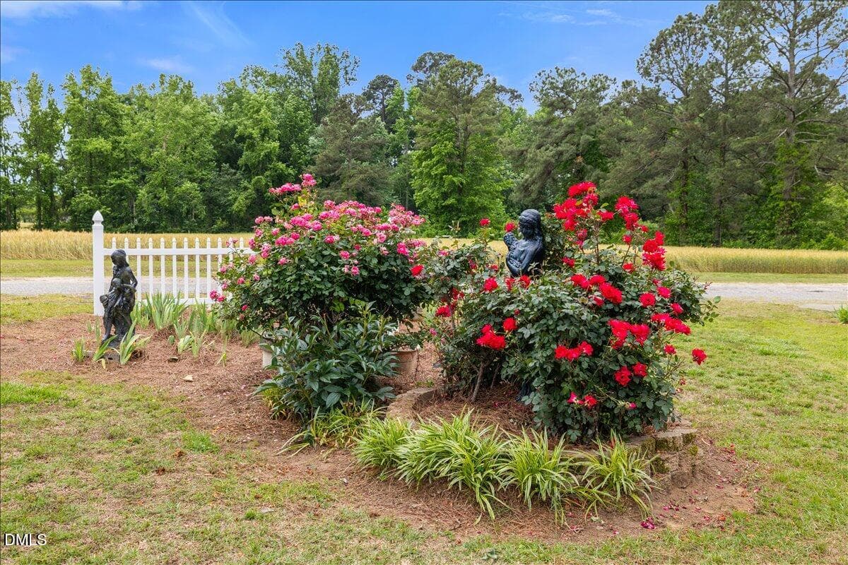 Flower Gardens - 6269 Flower Hill Road, Kenly, NC 27542
