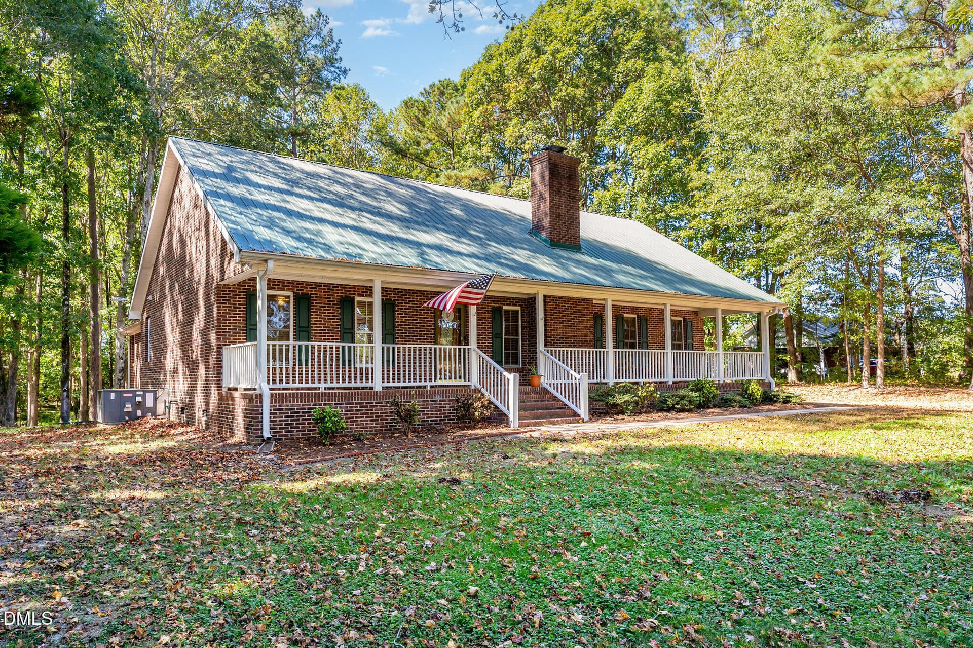 Southern rocking chair front porch - 1324 Nc-96, Zebulon, NC 27597