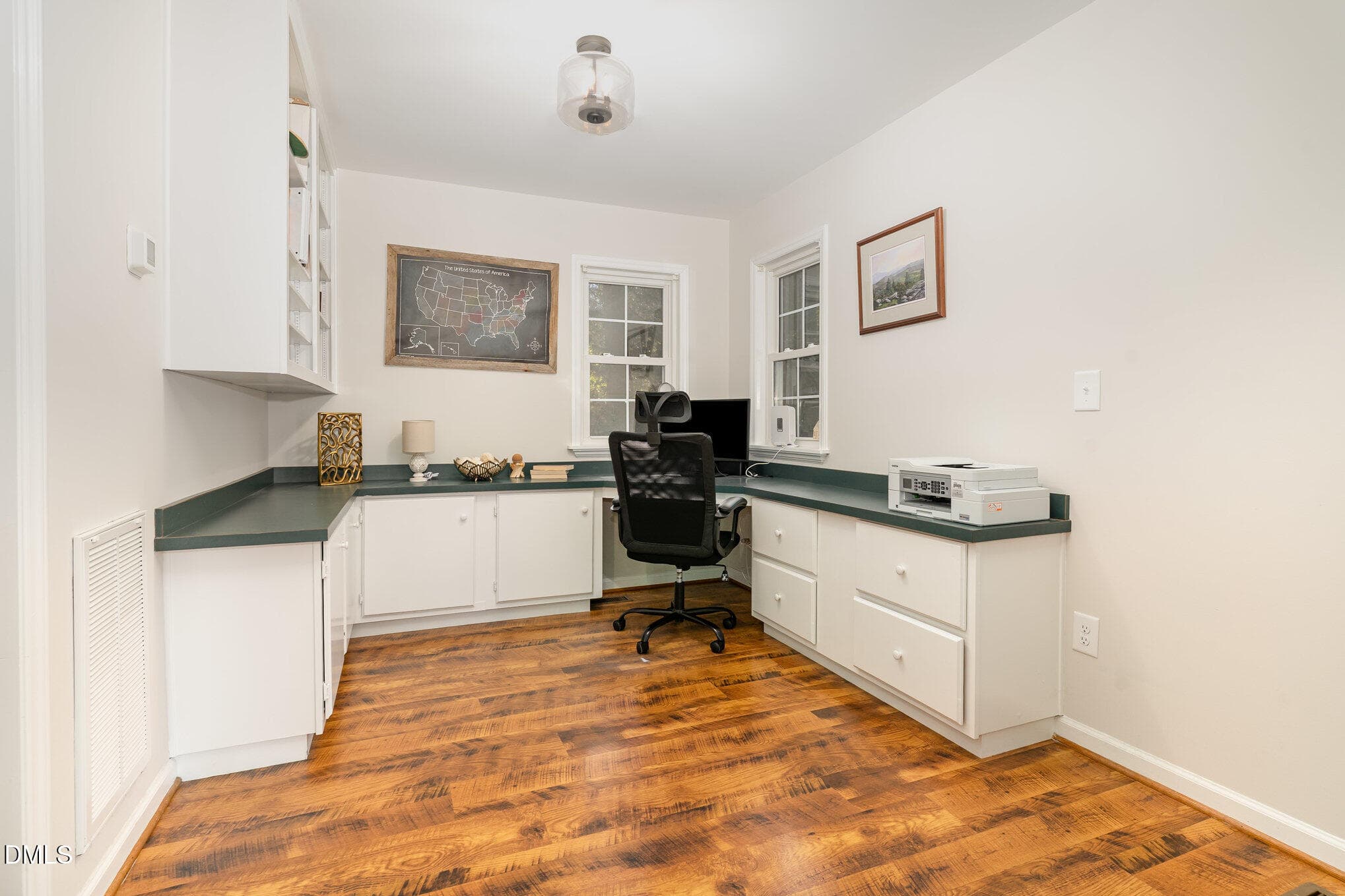 Dedicated office - 1324 Nc-96, Zebulon, NC 27597