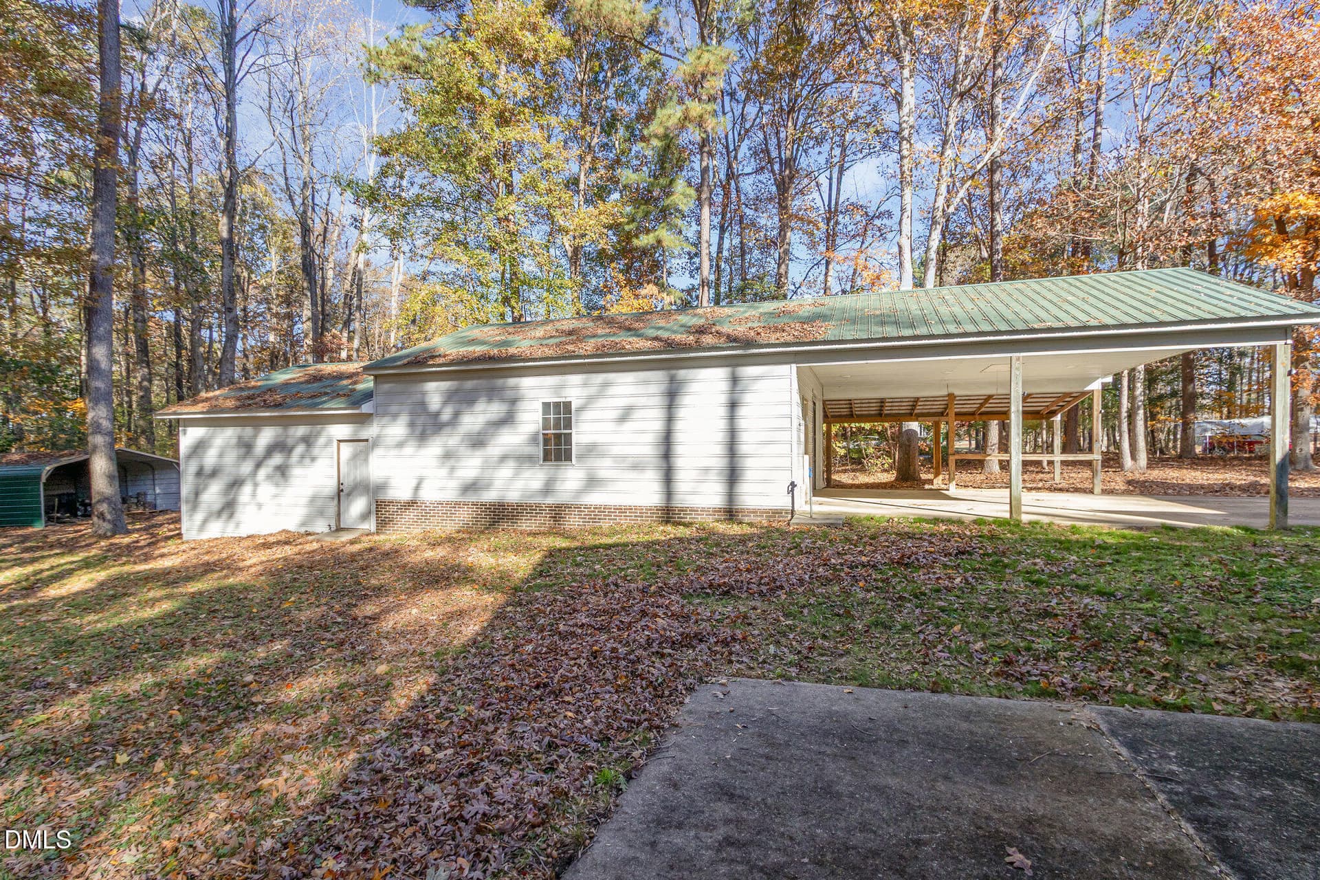 Side of garage - 1324 Nc-96, Zebulon, NC 27597