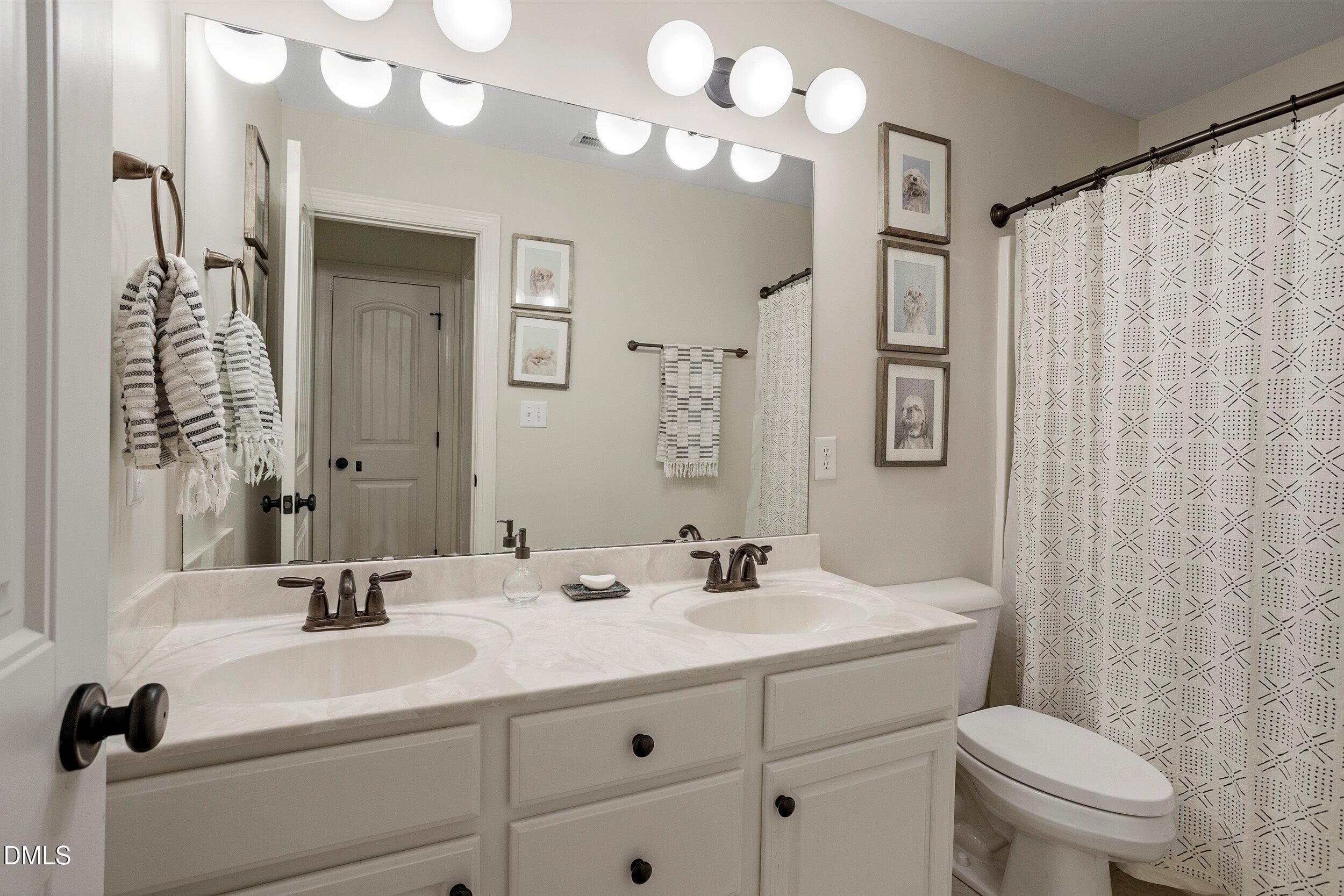 33) 77320-6ab2c2600a9c4 - 203 Musket Lane, Durham, NC 27705