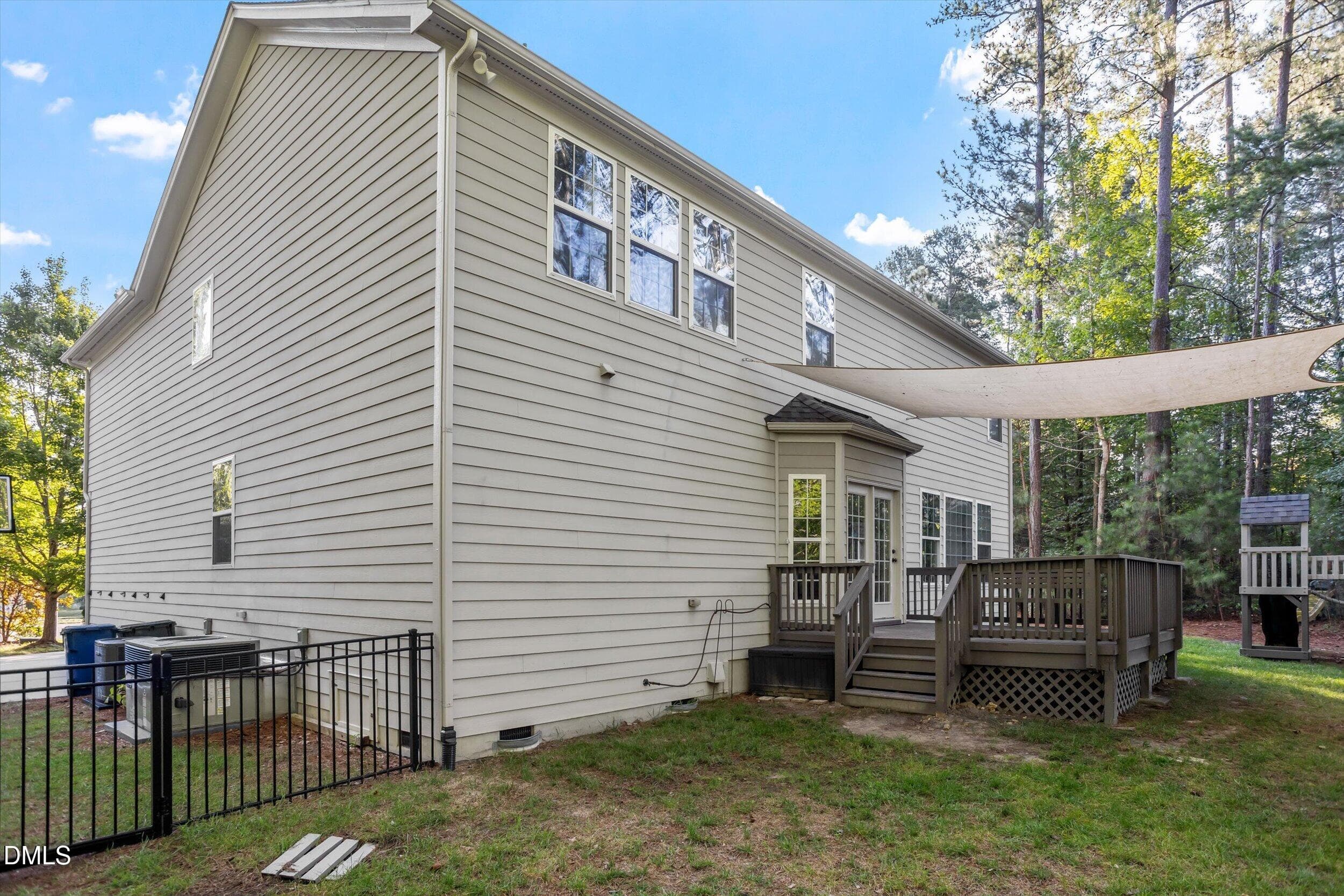 64) 77320-6ab2c20edcfdc - 203 Musket Lane, Durham, NC 27705