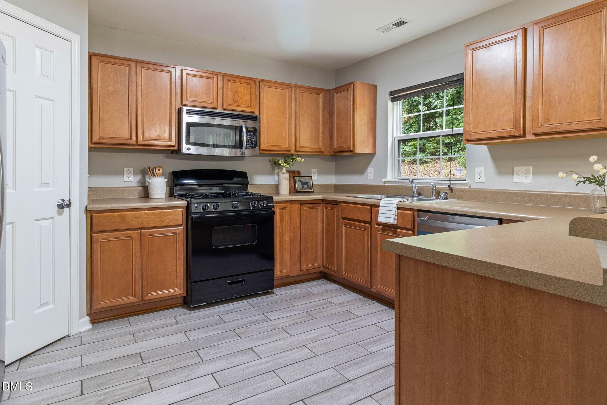 14-web-or-mls-IMG_1538Re - 6 Stepney Court, Durham, NC 27713