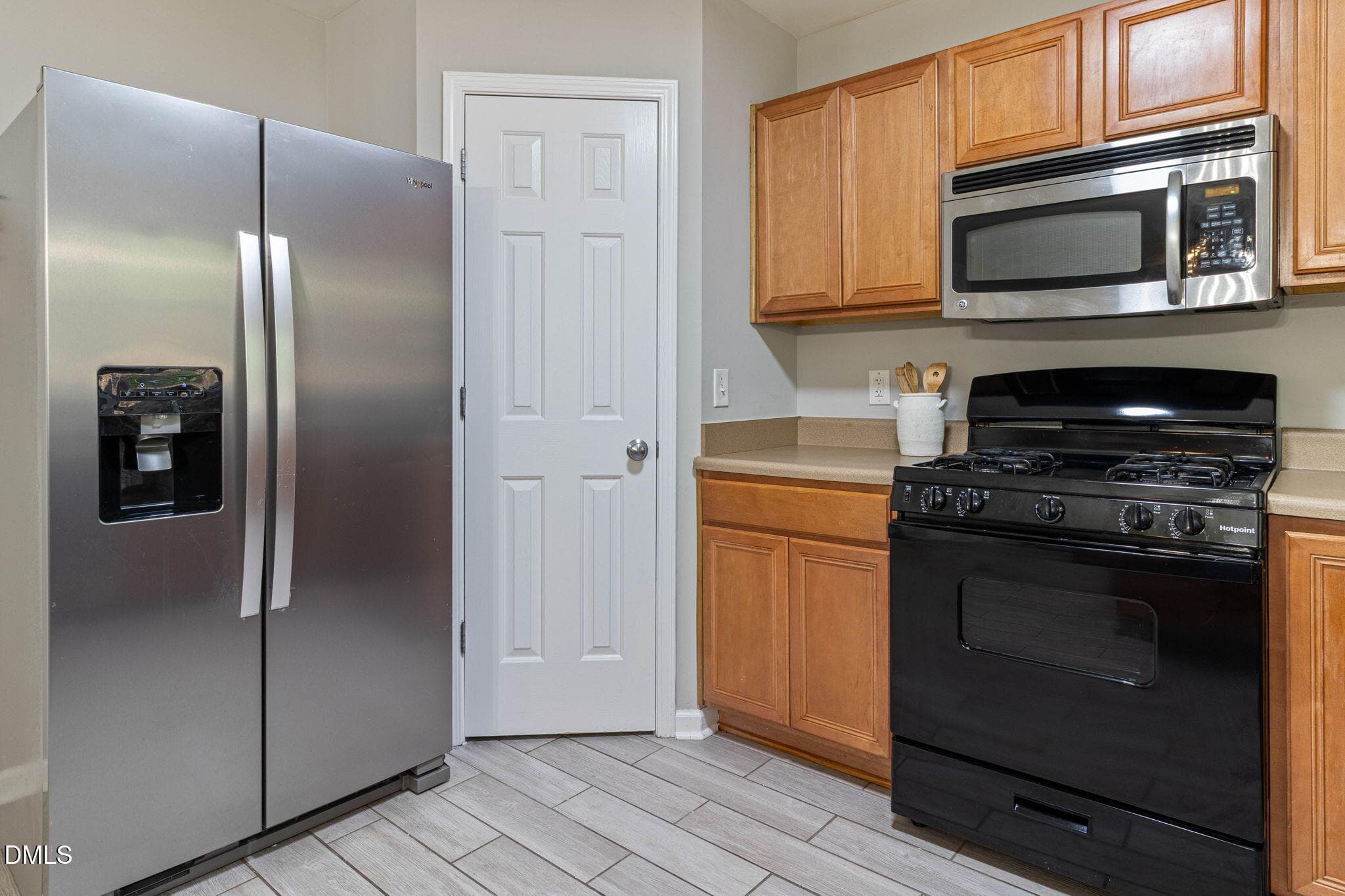 16-web-or-mls-IMG_1544 - 6 Stepney Court, Durham, NC 27713