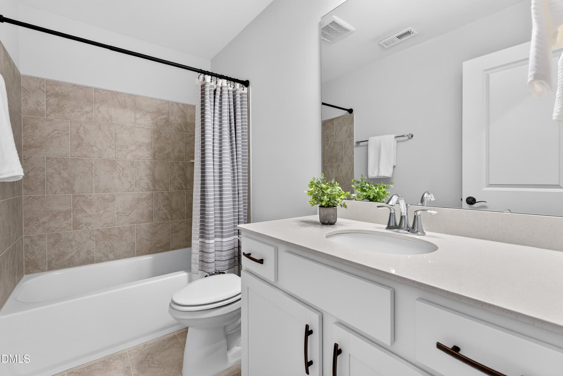 060 - 8412 Brady Pointe Road, Fuquay Varina, NC 27526