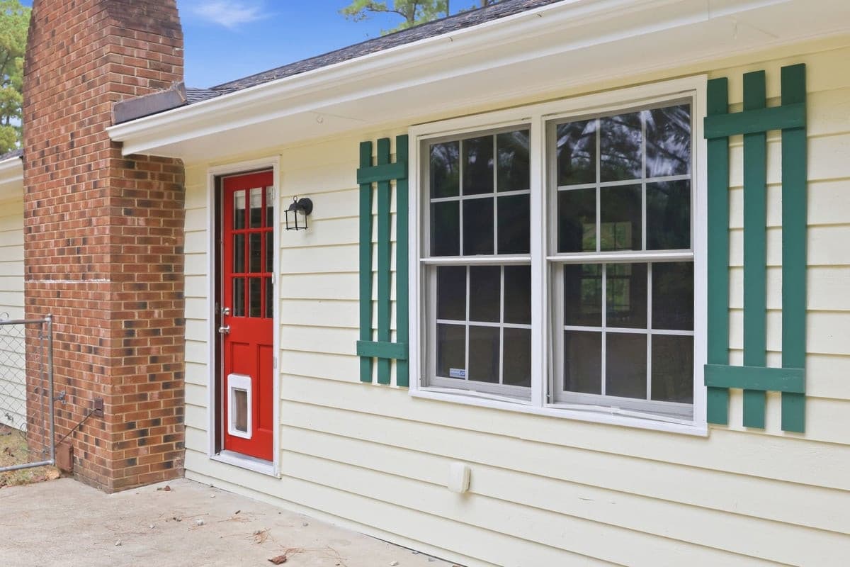 Rear Entry - 212 Long Street, Fuquay Varina, NC 27526