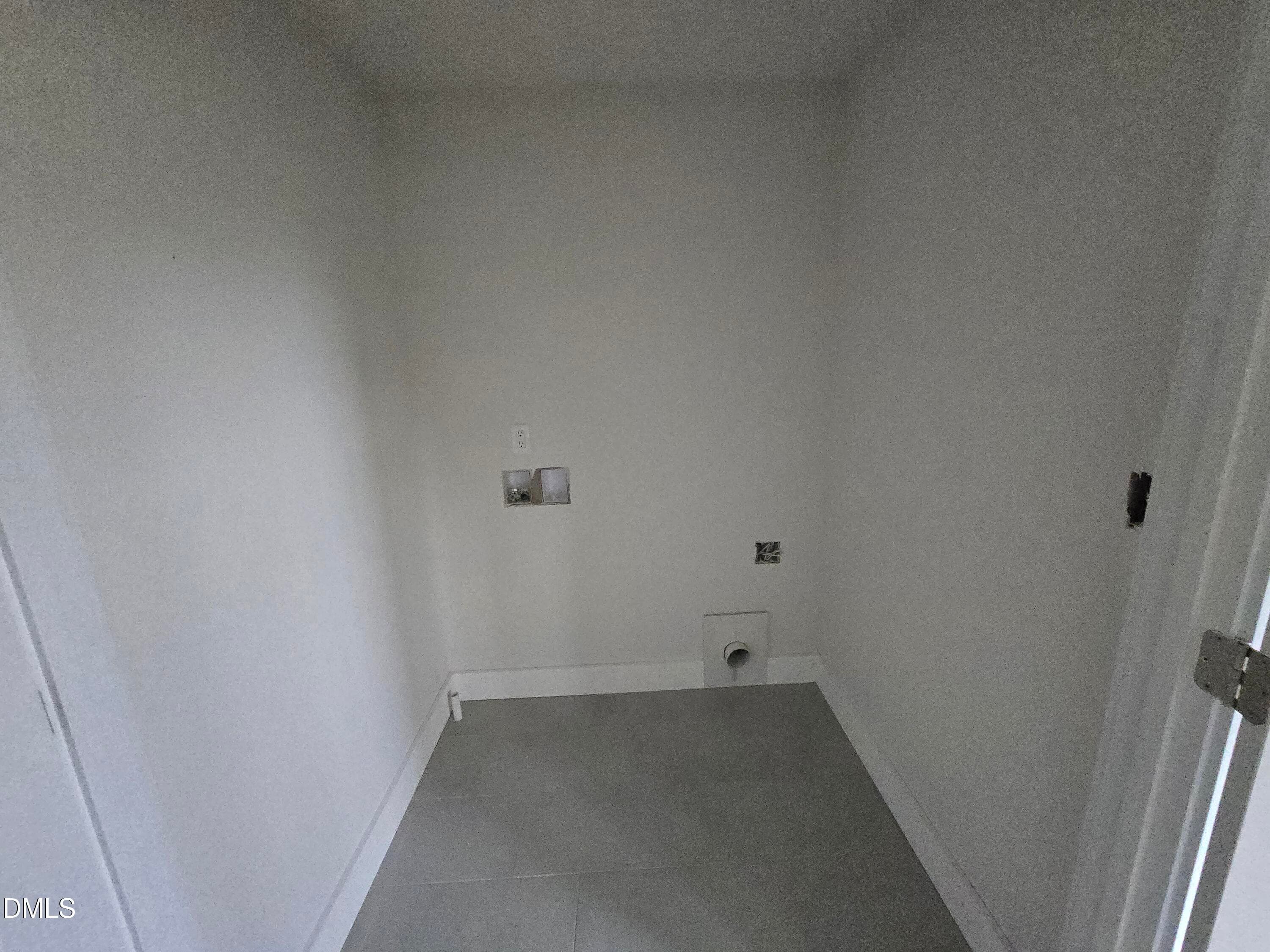 Laundry - 612 Hemlock Avenue, Durham, NC 27707