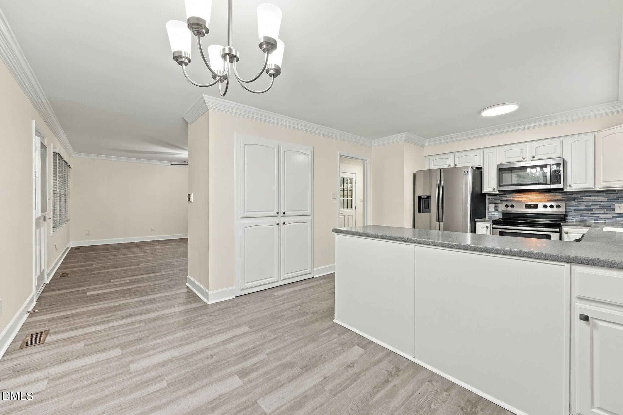 29a-web-or-mls-IMG_0934 - 221 Heidinger Drive, Cary, NC 27511