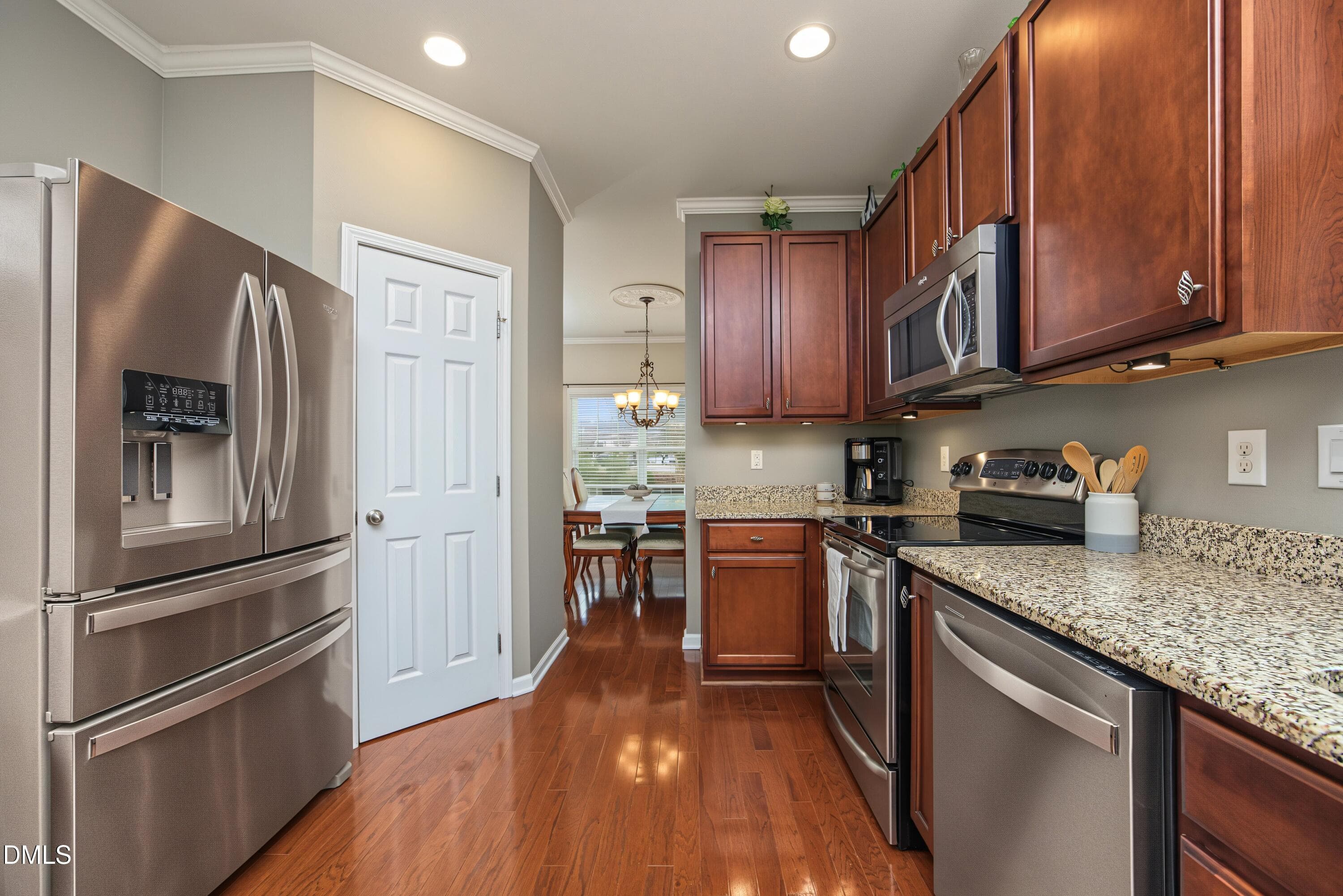 10Kitchen - 417 Field Glow Lane, Apex, NC 27539