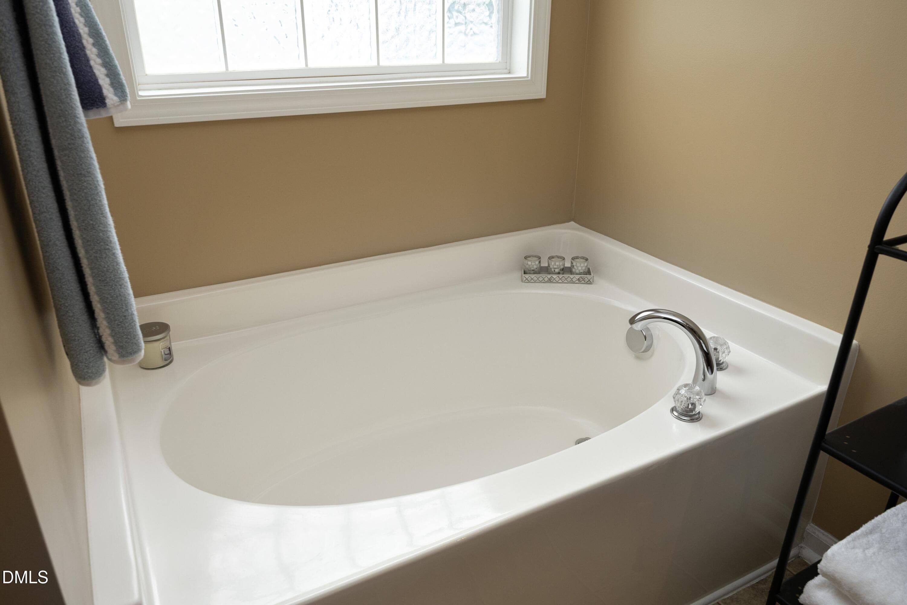 30Bath - 417 Field Glow Lane, Apex, NC 27539