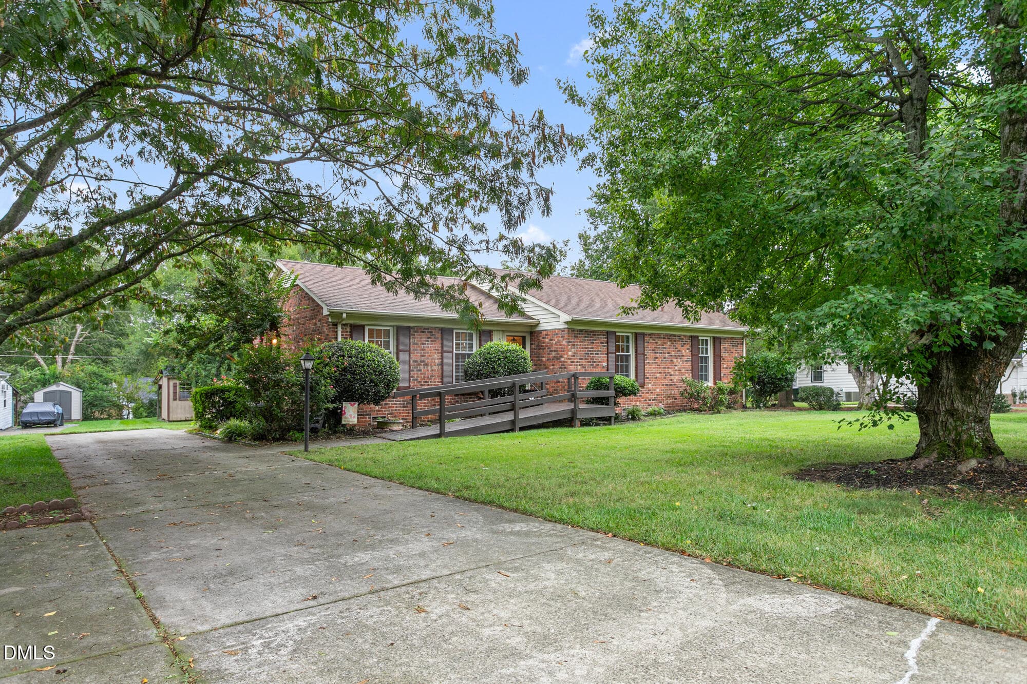 1609 Regency Drive-1 - 1609 Regency Drive, Burlington, NC 27215