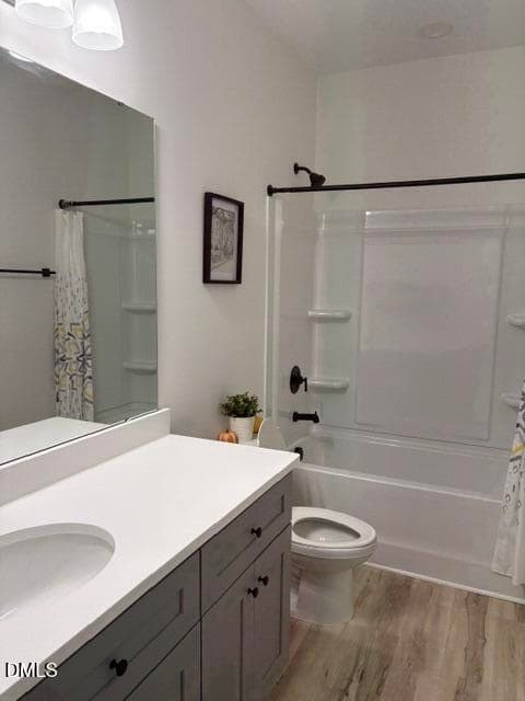 Bathroom - 604 E Pope Street, Dunn, NC 28334, Dunn