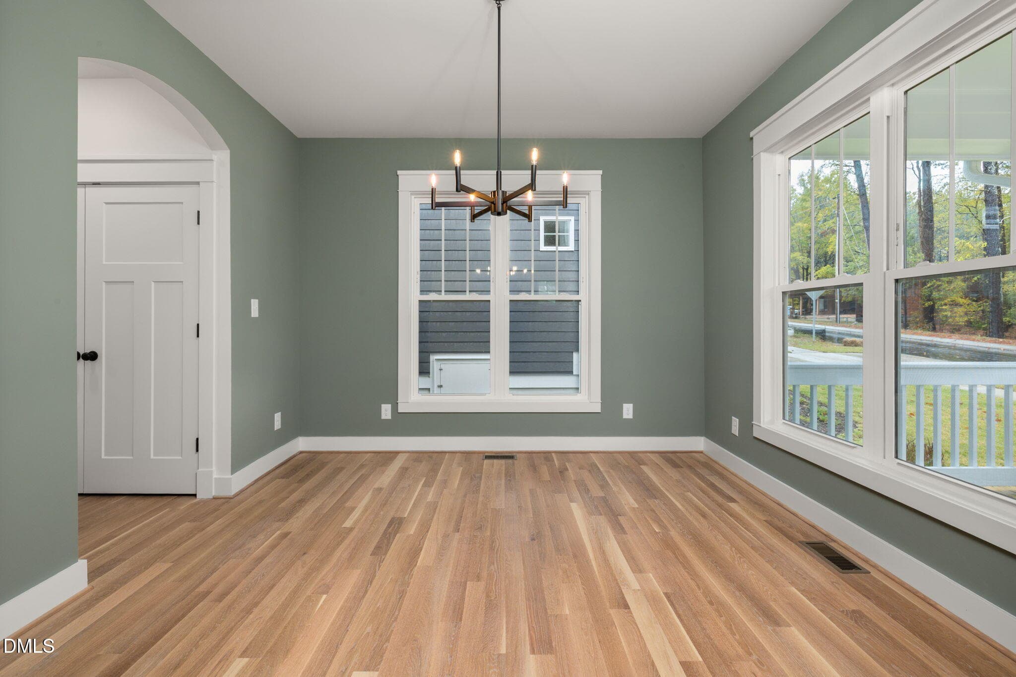 Example Dining - 1008 Forrestal Place, Durham, NC 27707
