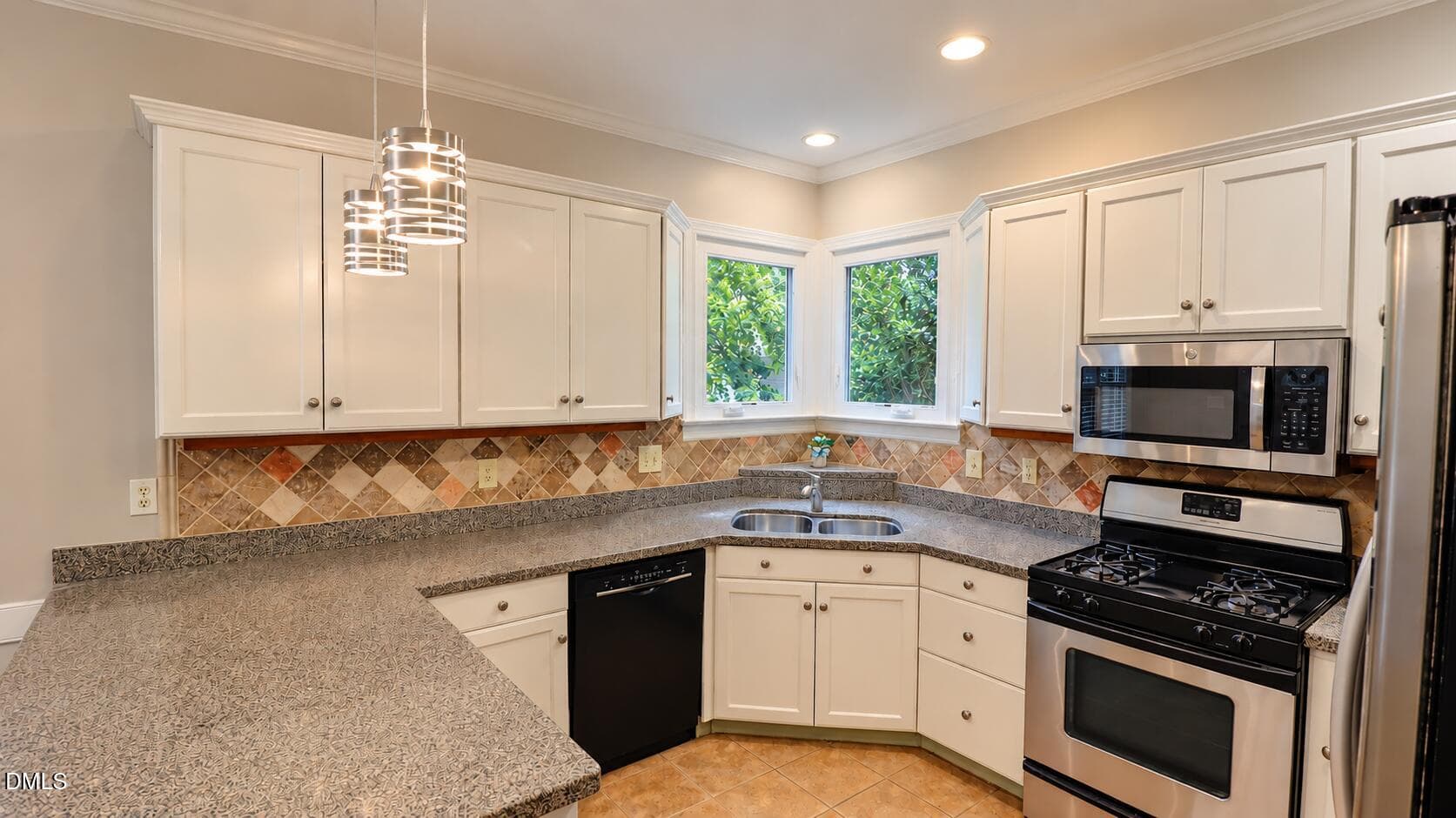 Kitchen - 1003 Inglenook Place, Apex, NC 27502
