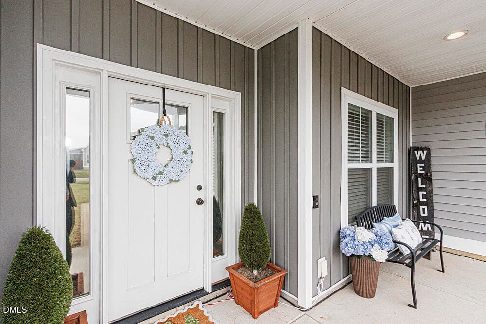 Front Porch - 1787 Bedfordshire Road, Nashville, NC 27856, Nashville