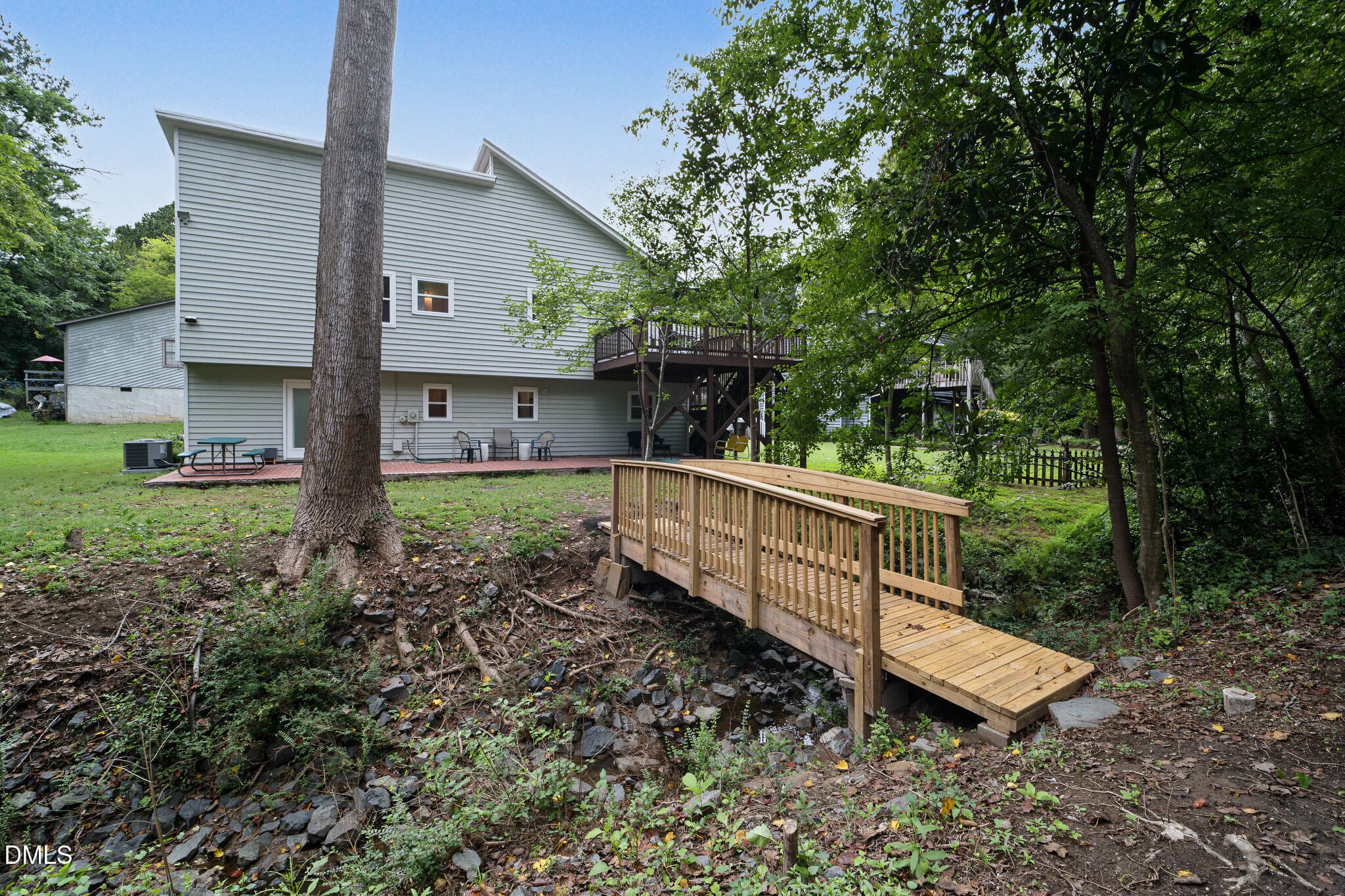 PANA2241 - 10 Winchester Court, Durham, NC 27707