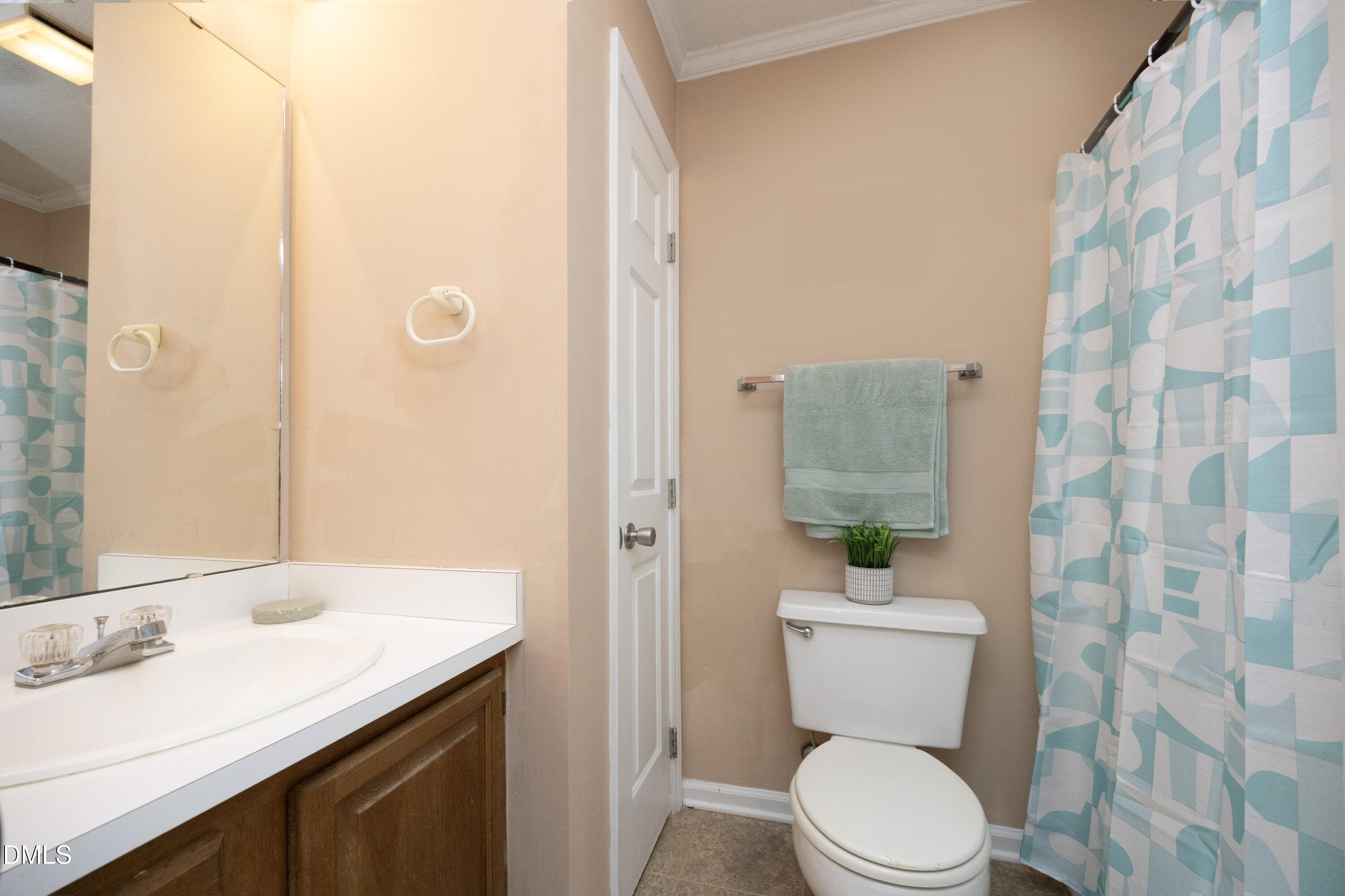 24FullBath - 148 Greenmont Lane, Cary, NC 27511