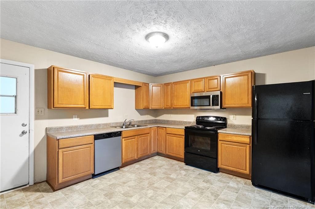 Photo 11 - 3304 Rhodhiss Court, Fayetteville, NC 28311