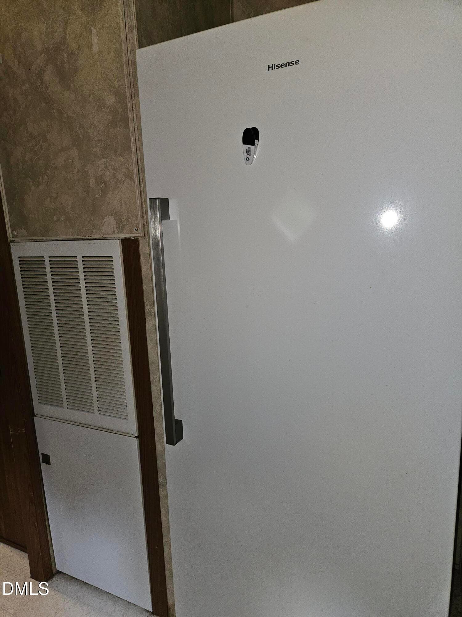 Upright Freezer - 115 Eagle Lane, Middlesex, NC 27557, Middlesex
