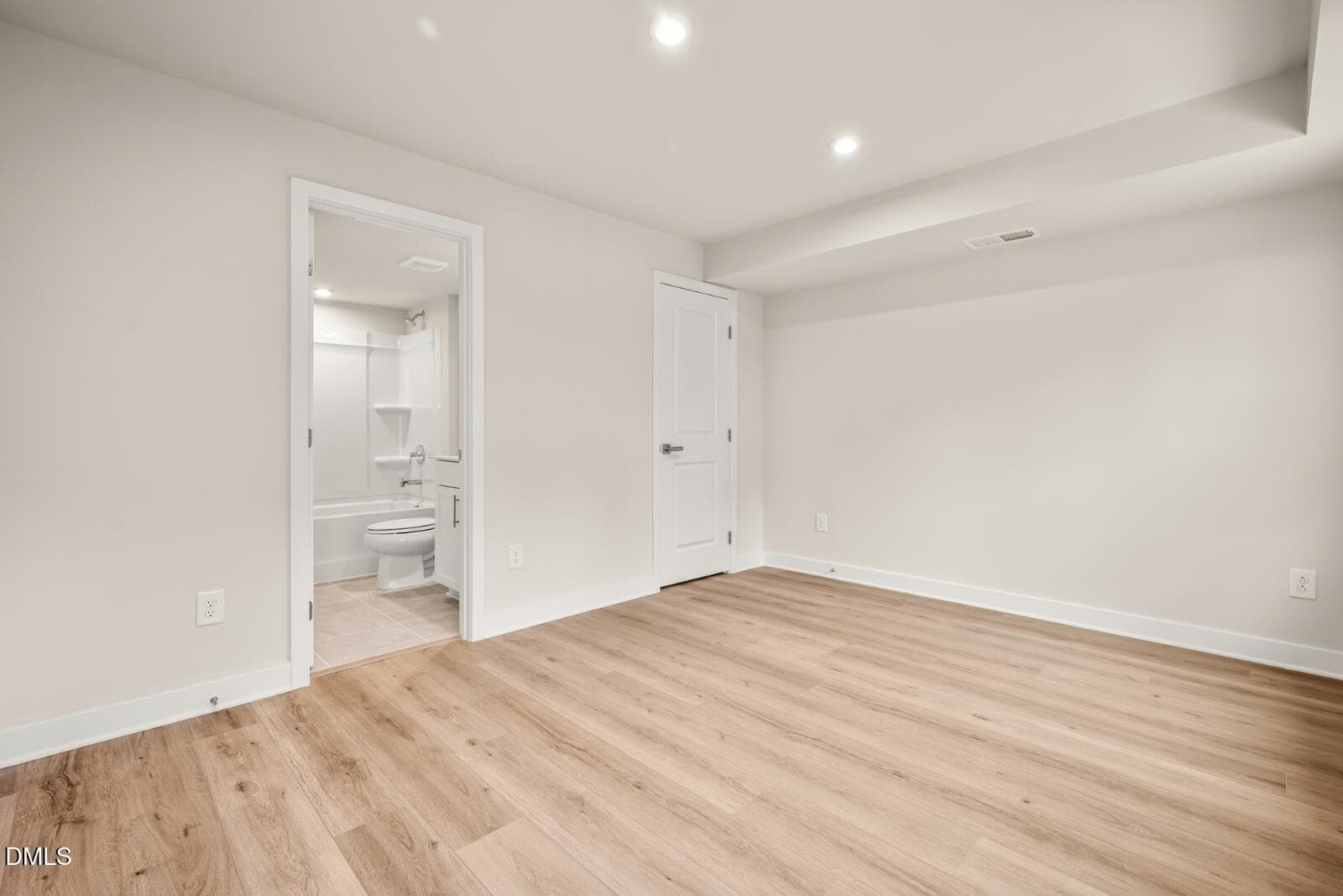 Lower level bedroom & Ensuite - 2342 Stevens Pass Station, Apex, NC 27502