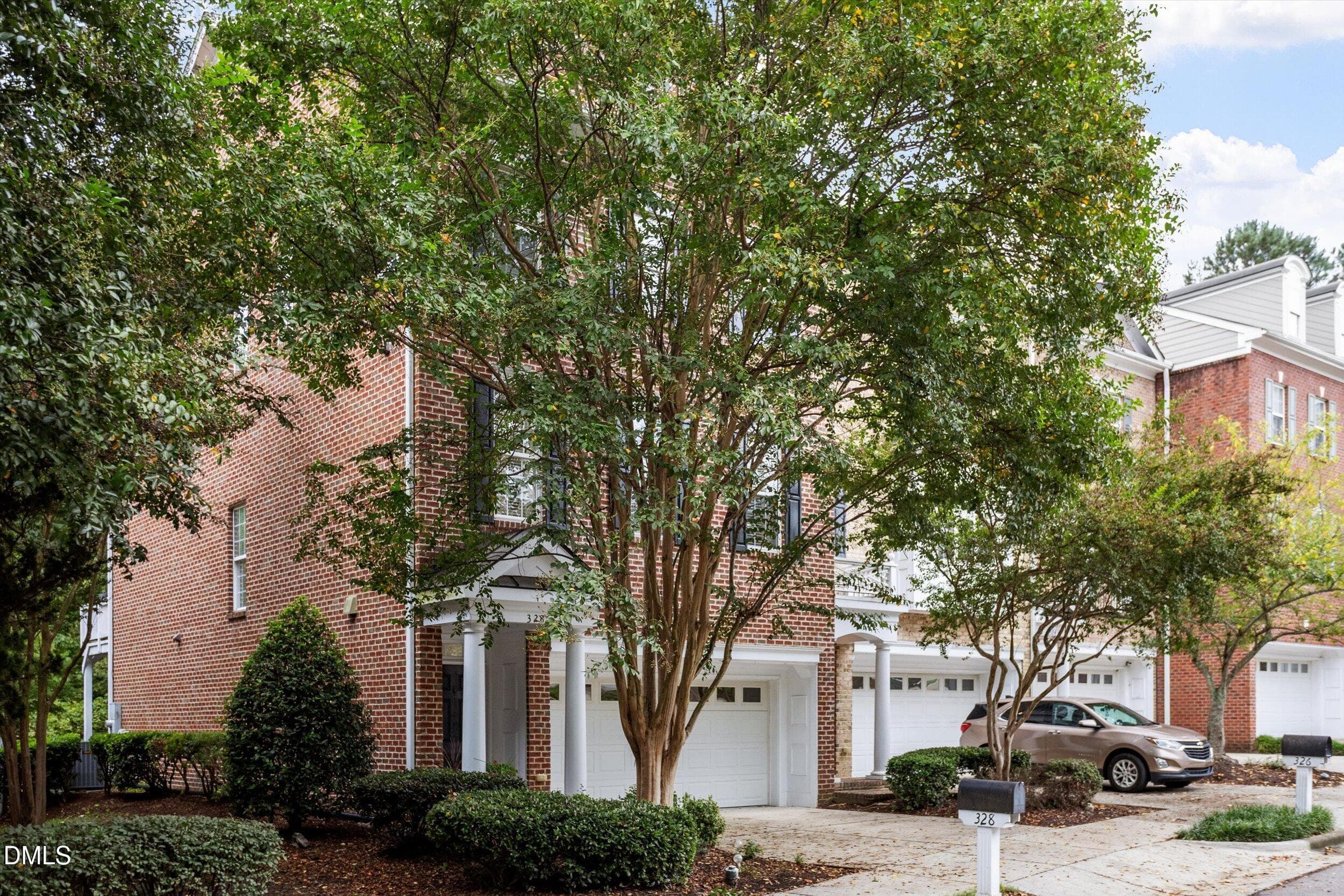end unit townhome - 328 Bridgegate Drive, Cary, NC 27519