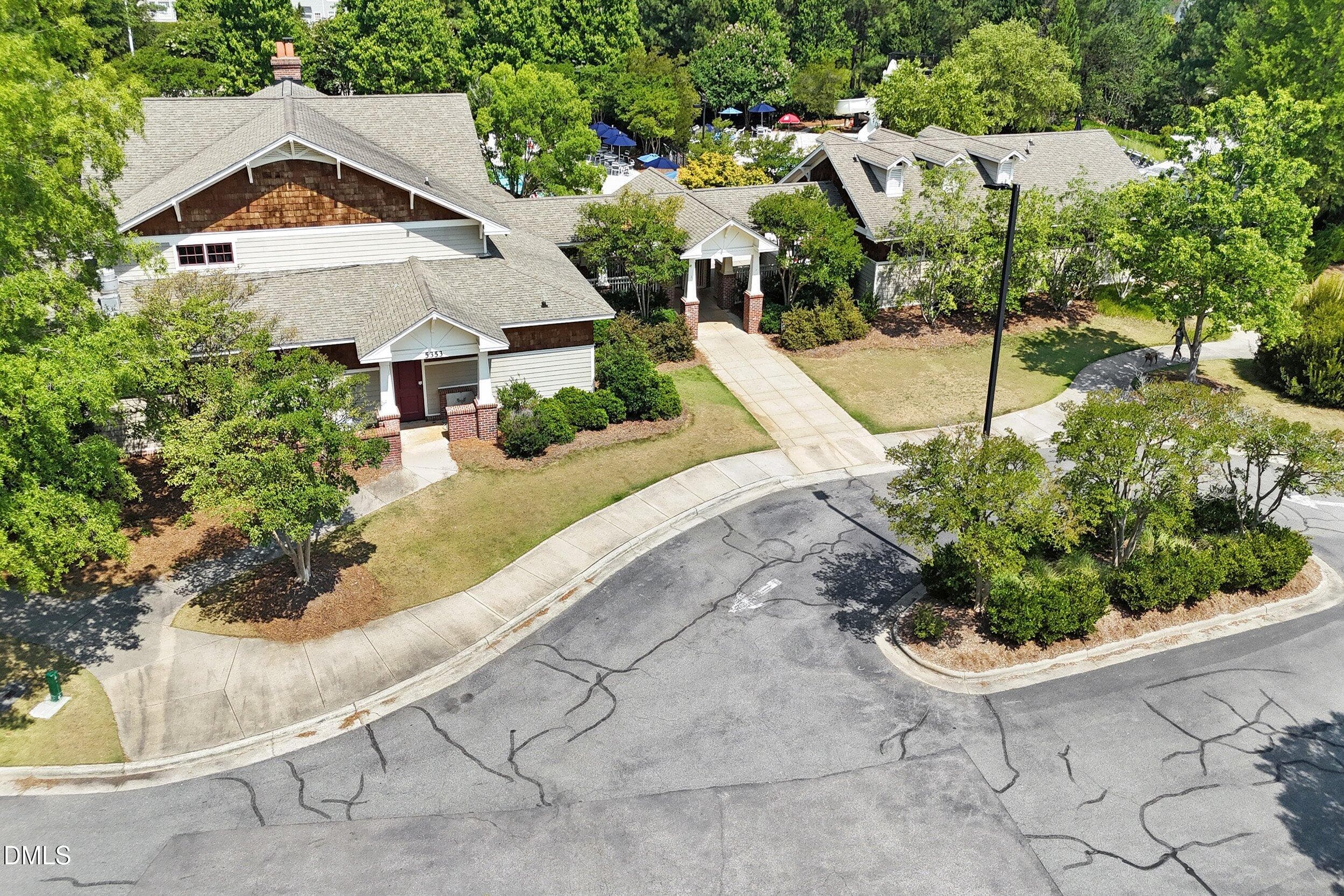Cary Park pool house - 328 Bridgegate Drive, Cary, NC 27519