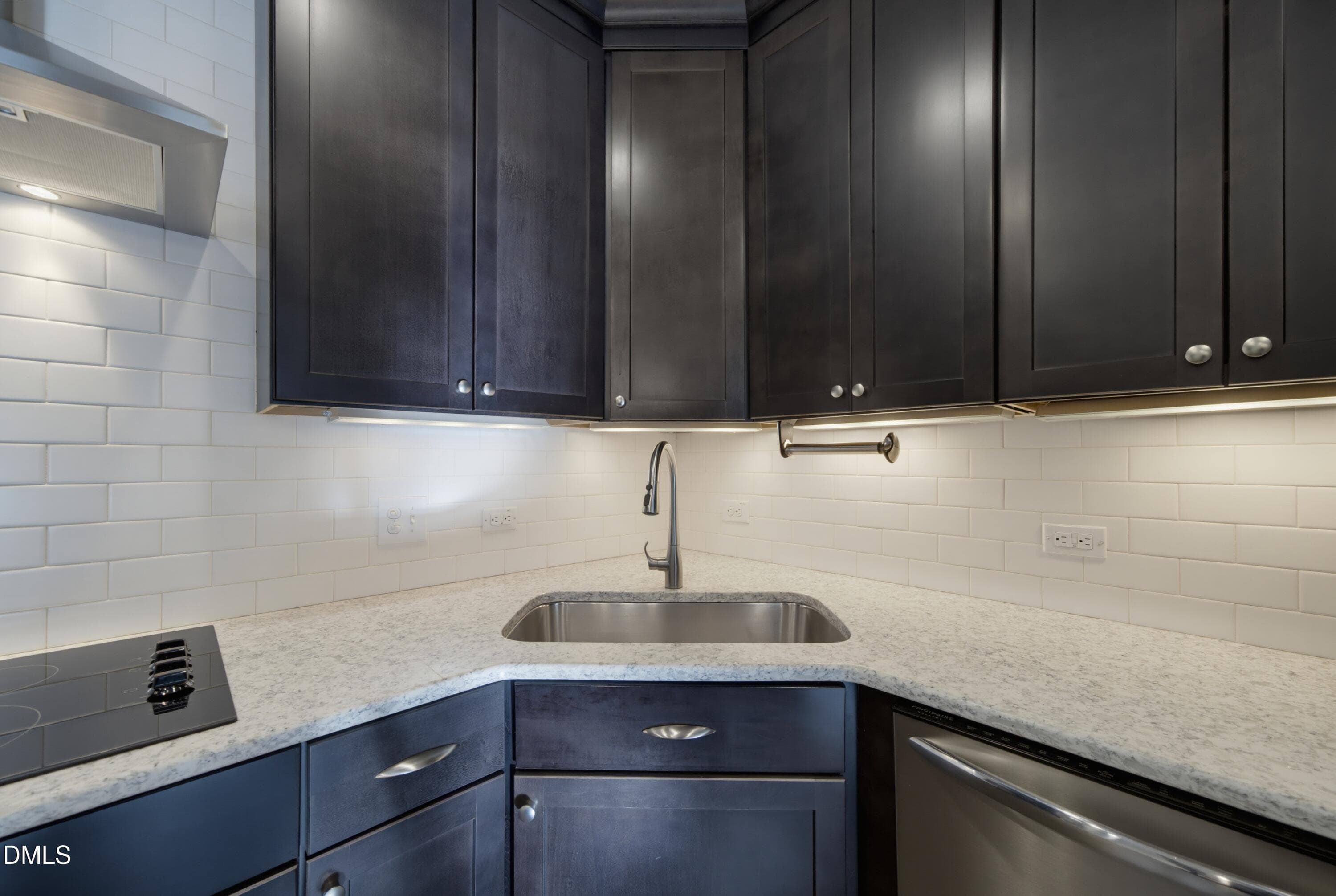 DSC03340 - 501 N Person Street 105, Raleigh, NC 27604