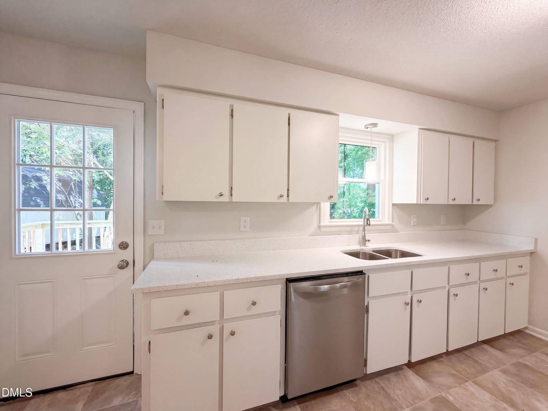 listing_16 - 1900 Cedar Court, Clayton, NC 27520
