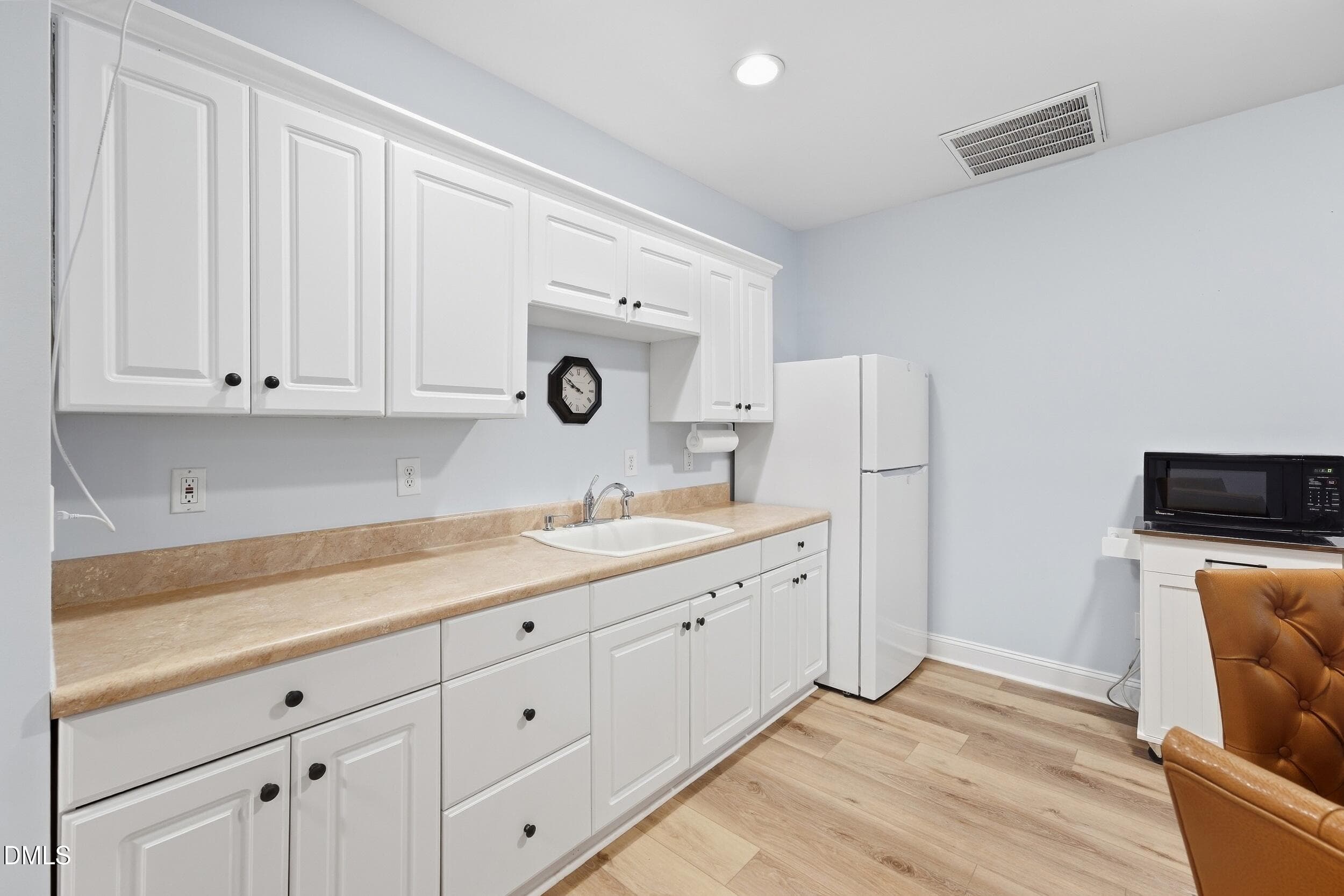Inlaw Kitchenette - 1206 Stanridge Drive, Raleigh, NC 27613