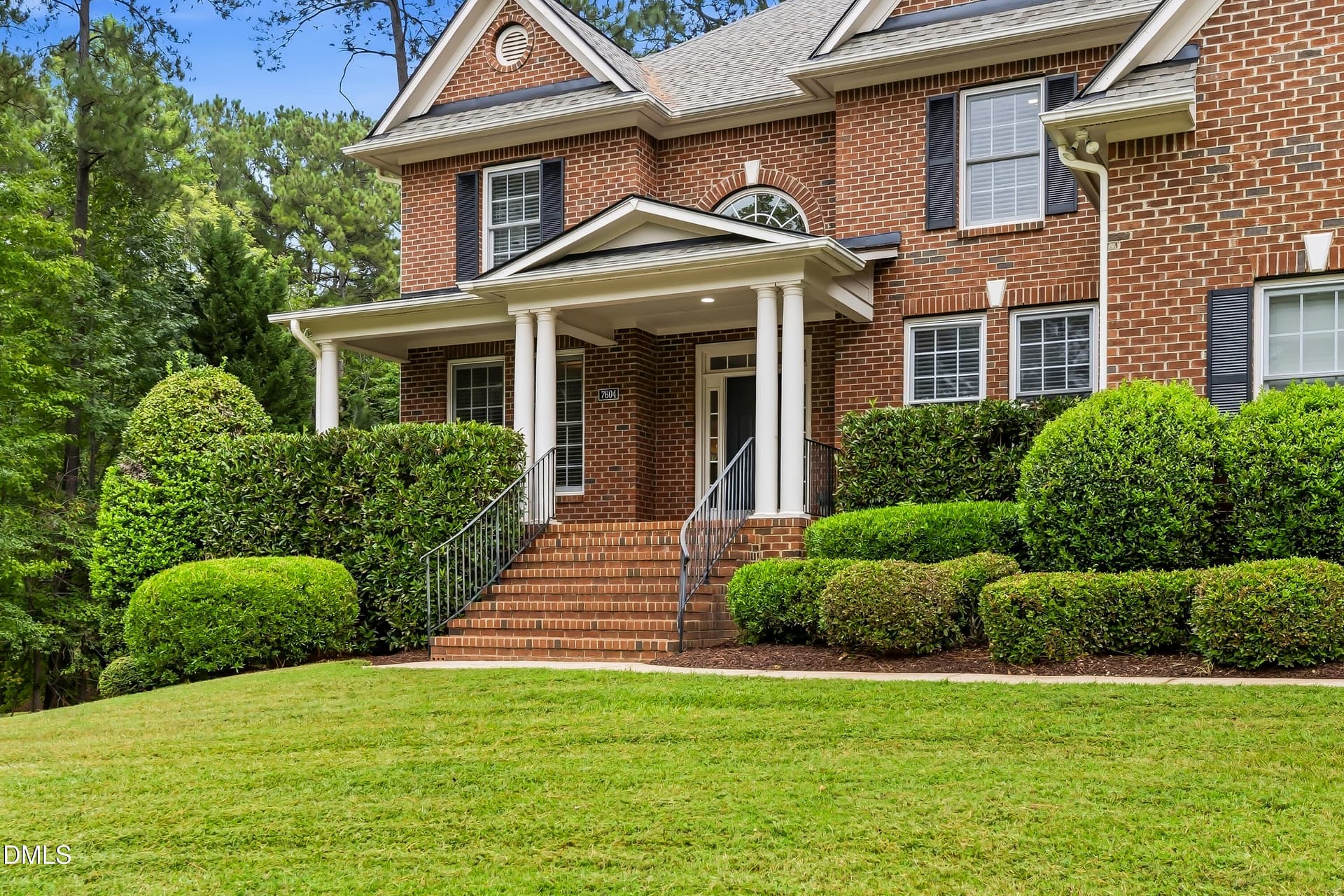 BEAUTIFUL LANDSCAPING - 7604 Duckhorn Court, Wake Forest, NC 27587