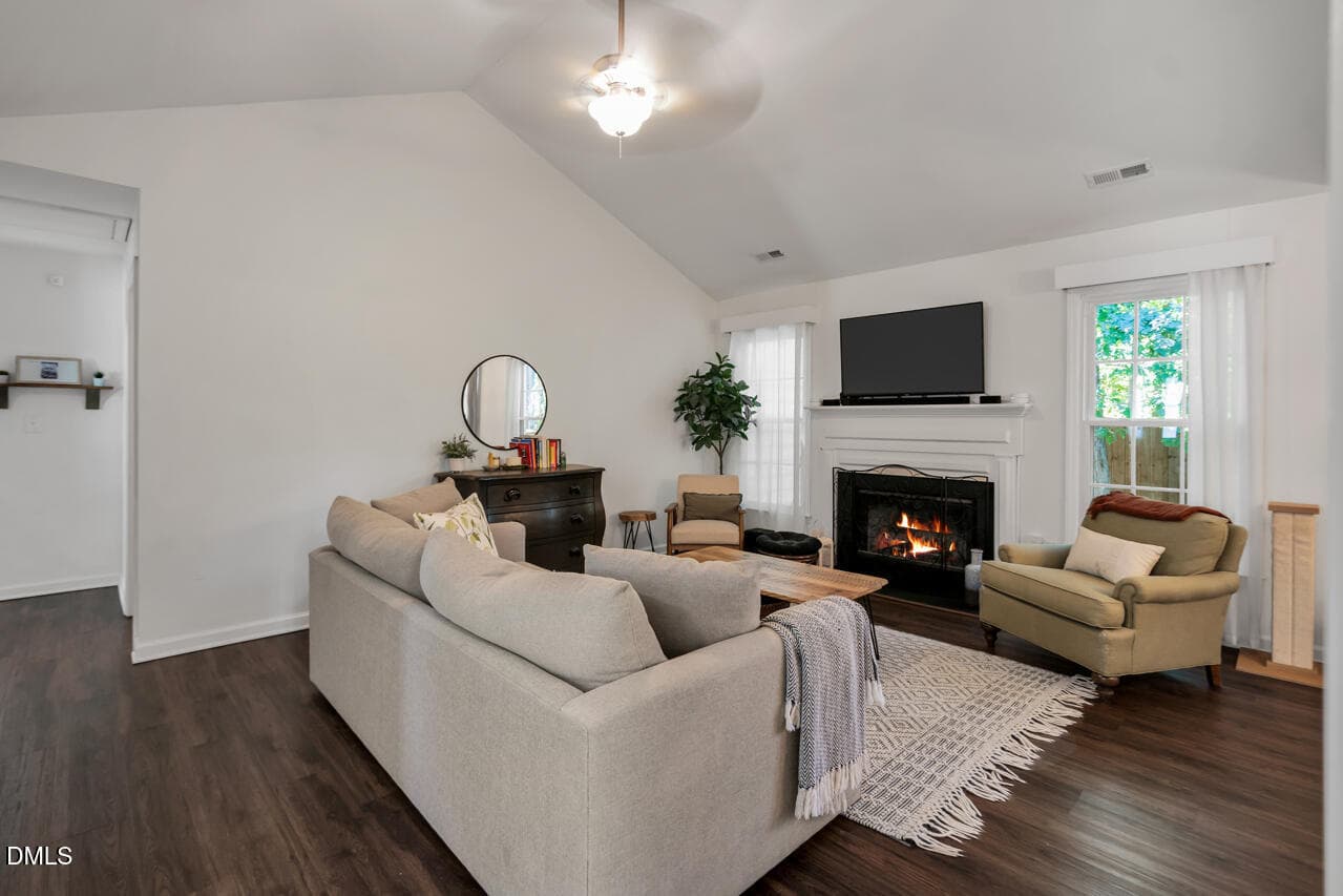 16 (7) - 4 Trump Court, Durham, NC 27703