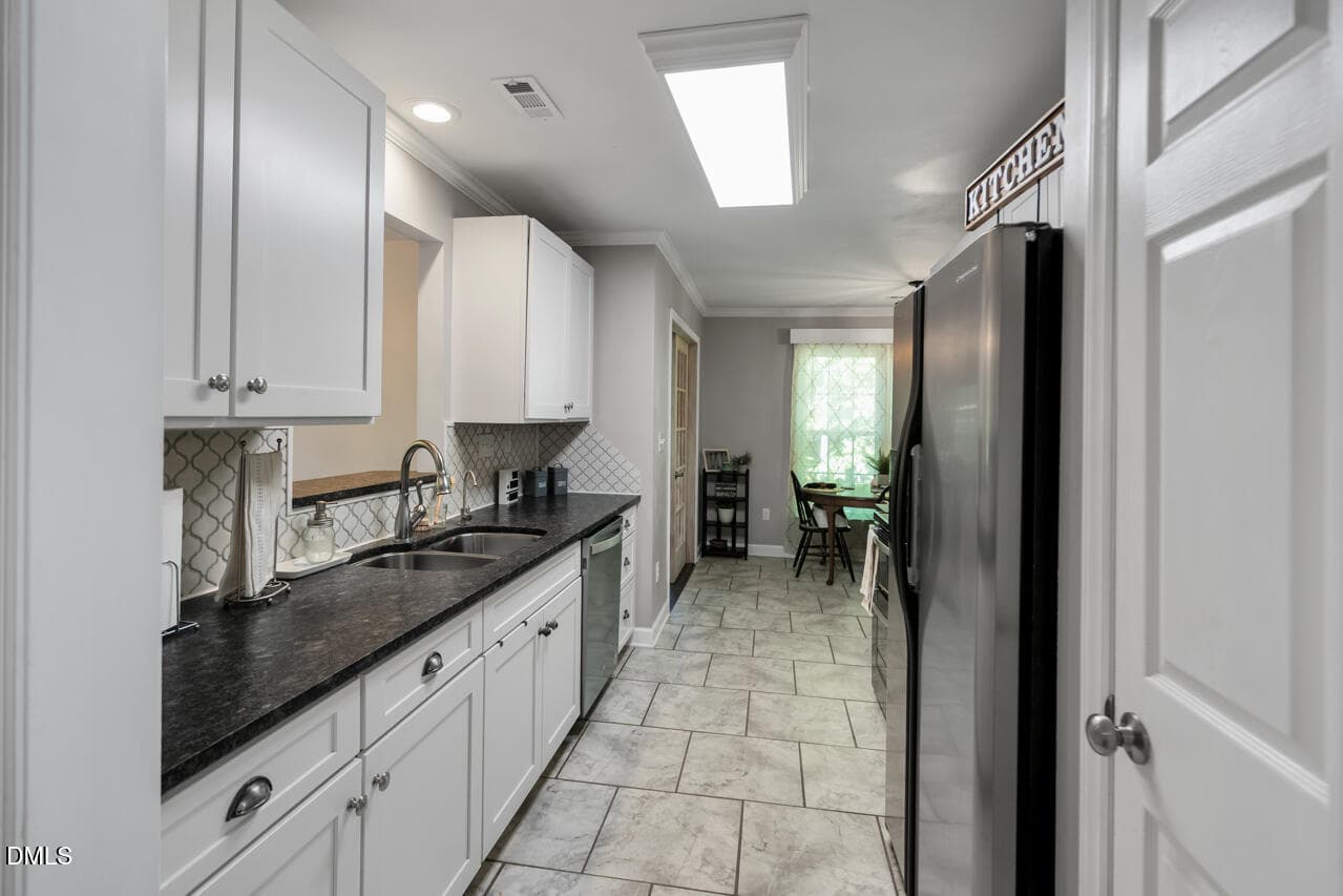 32 (4) - 4 Trump Court, Durham, NC 27703