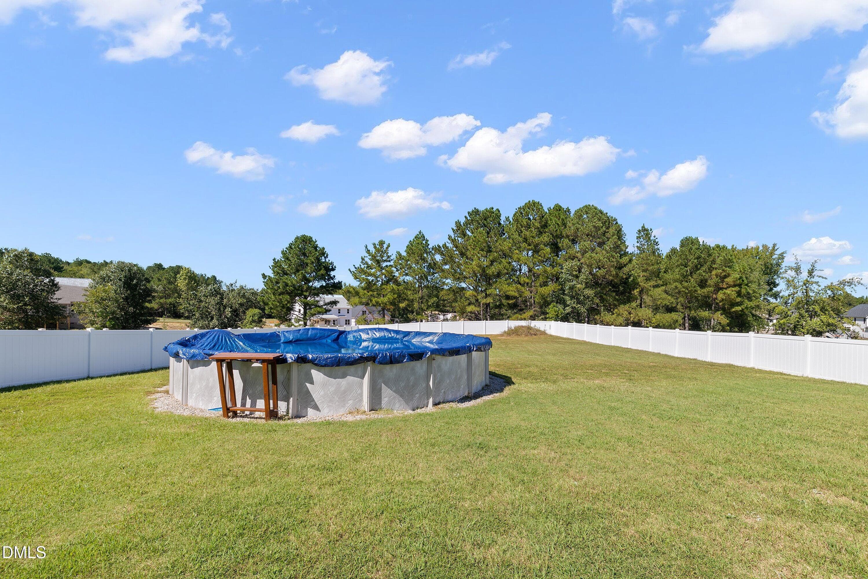 56-105 Hampshire Ct_3395 - 105 Hampshire Court, Four Oaks, NC 27524