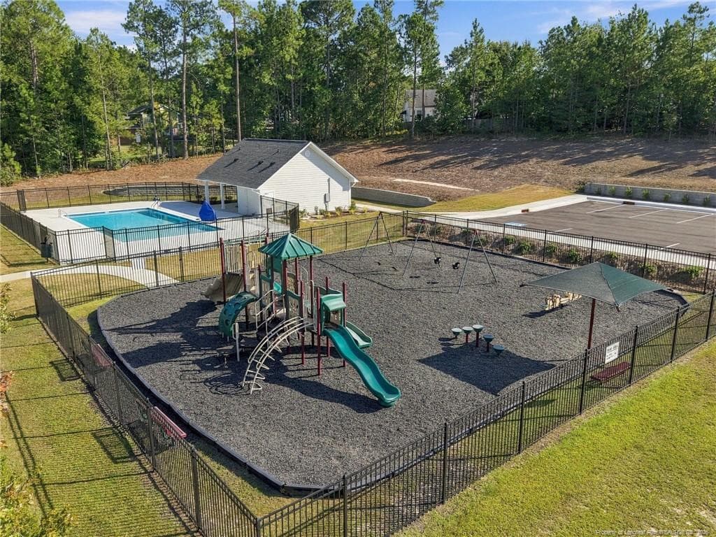 Community Pool 2 - 61 Torrington Ridge, Cameron, NC 28326