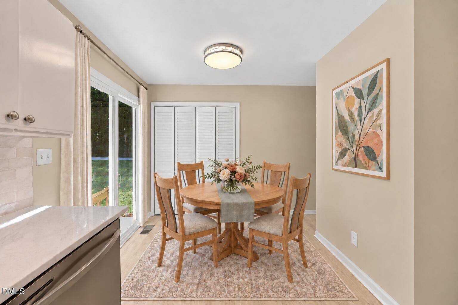 137 Mill Creek Dining - 137 Mill Creek Drive, Youngsville, NC 27596, Youngsville