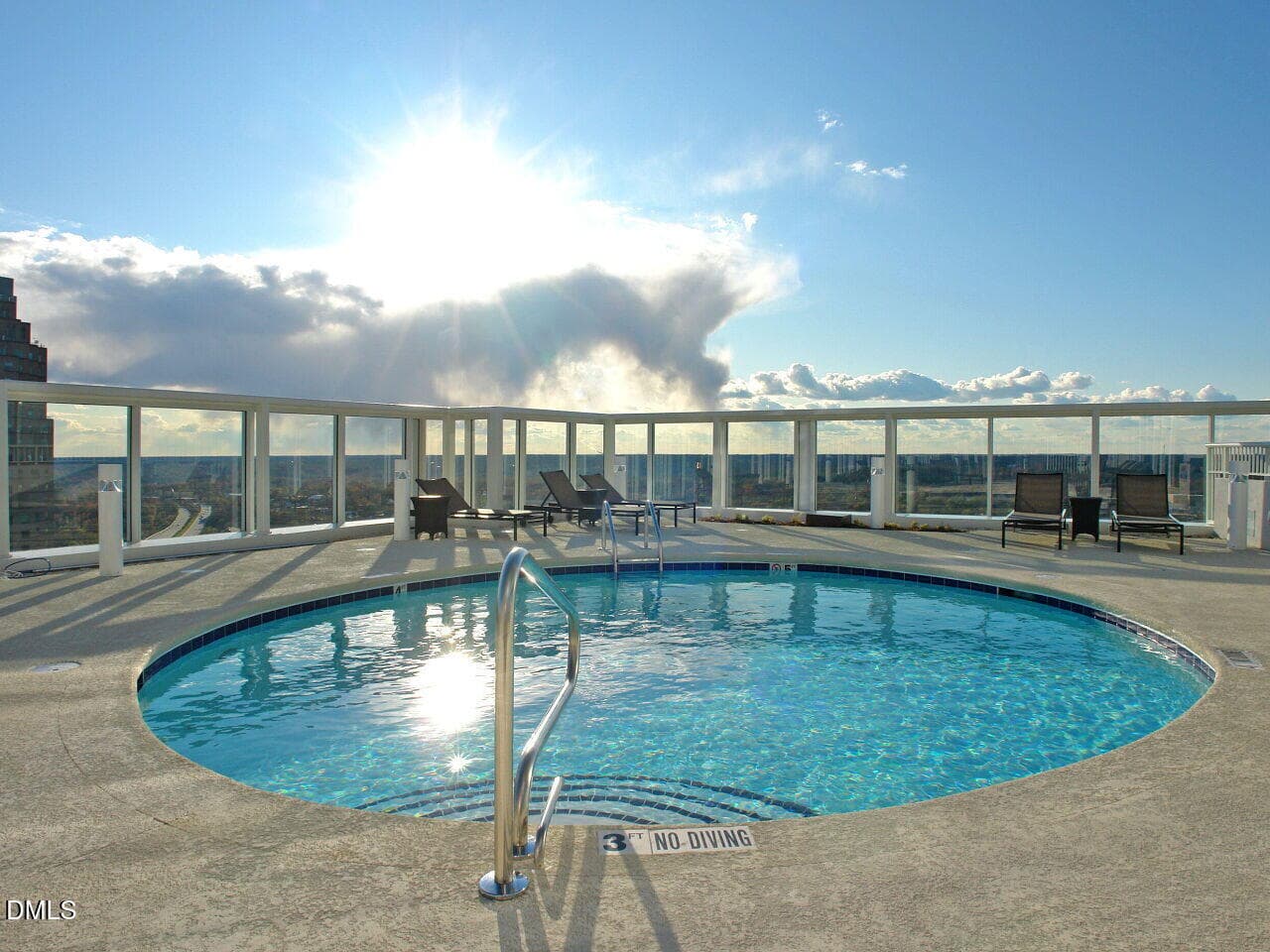 Rooftop Pool - 301 Fayetteville Street, Raleigh, NC 27601