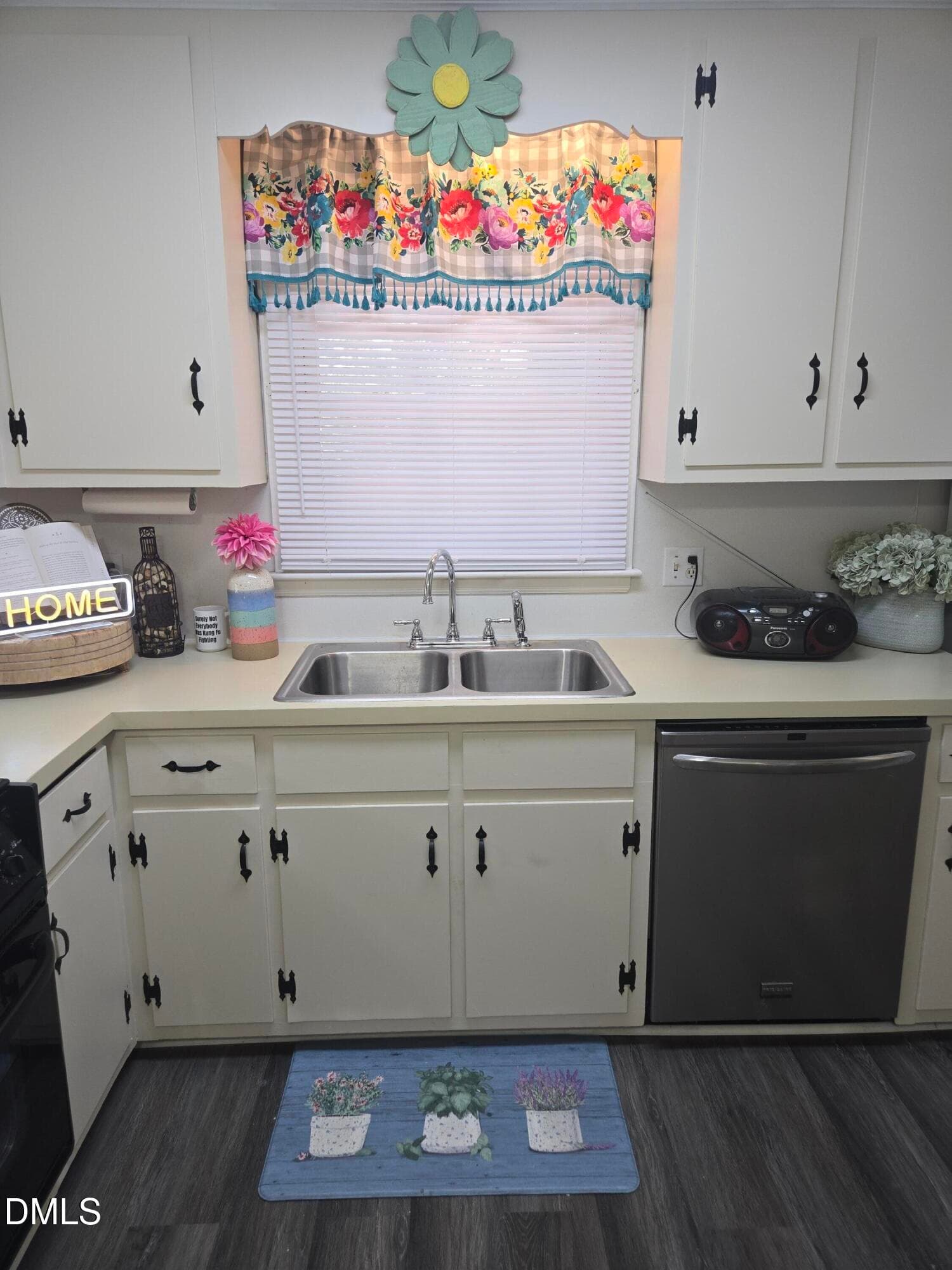 90804 - 1402 Snow Hill Road, Durham, NC 27712
