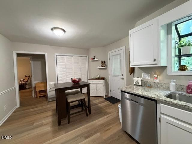 eat in area - 111 Fox Run, Henderson, NC 27536, Henderson