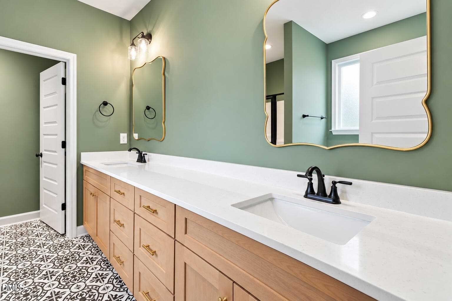 126 Mason Bath - 126 Mason Street, Princeton, NC 27569
