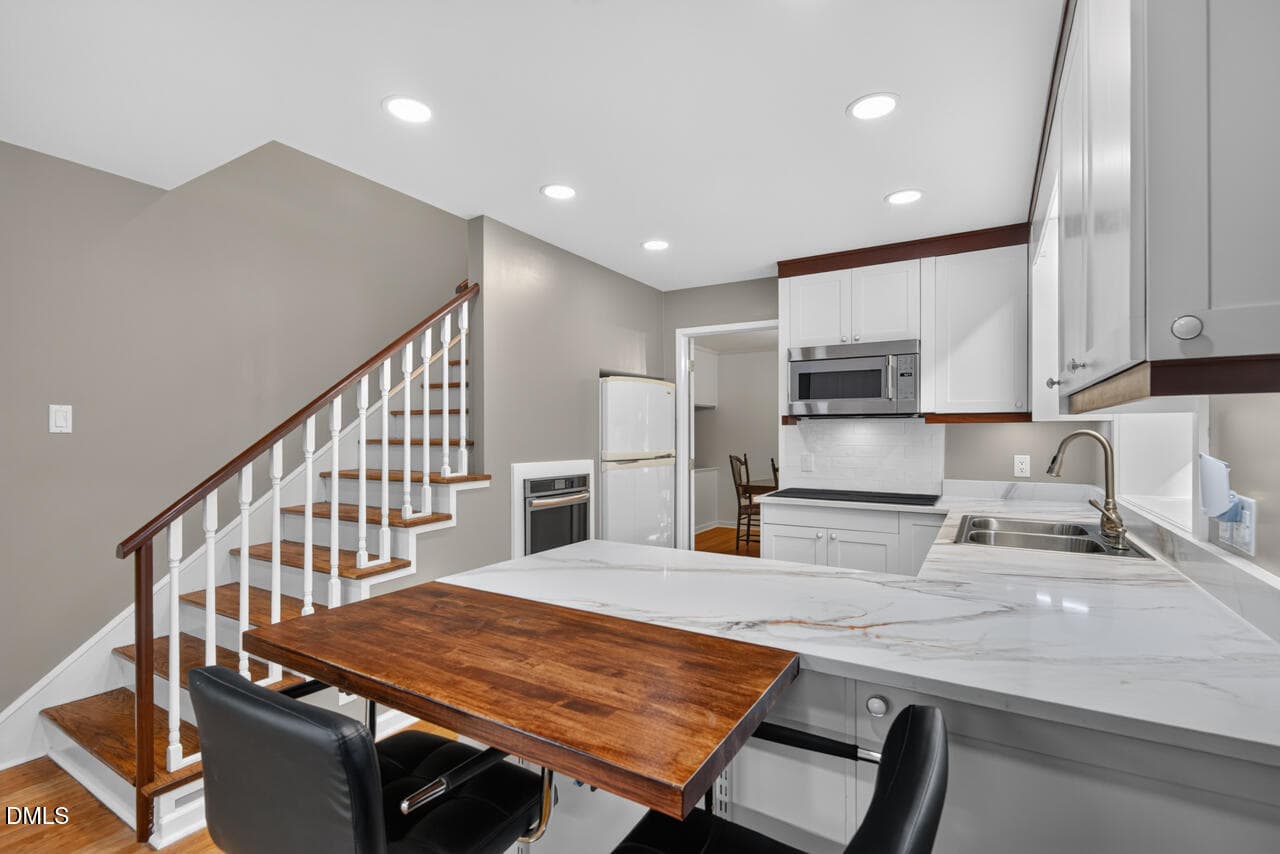 30 - 13 Winthrop Court, Durham, NC 27707