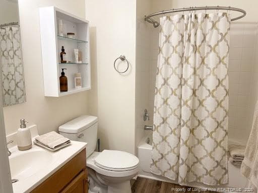 Photo 8 - 523 E 5th Avenue, Raeford, NC 28376, Raeford