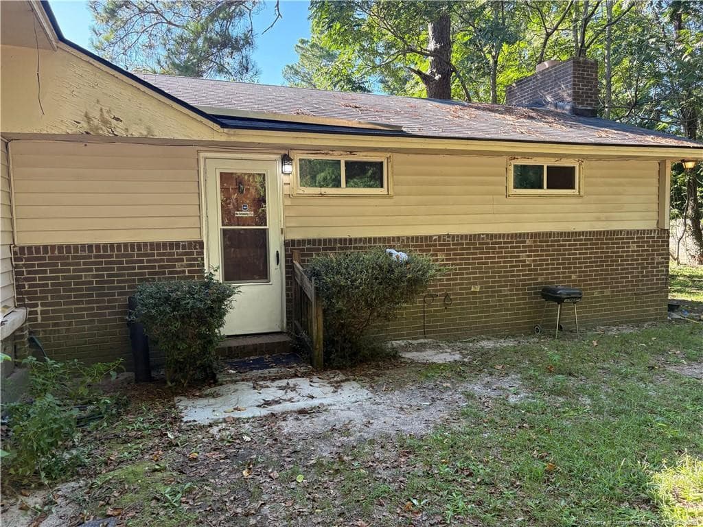 Photo 12 - 523 E 5th Avenue, Raeford, NC 28376, Raeford