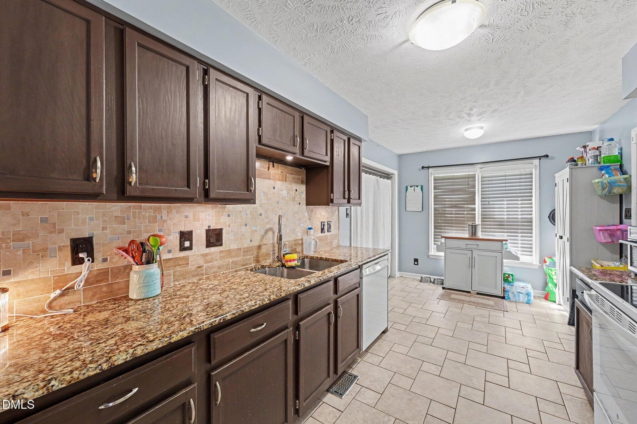 011_file_6475 - 210 Spruce Pine Drive, Raeford, NC 28376