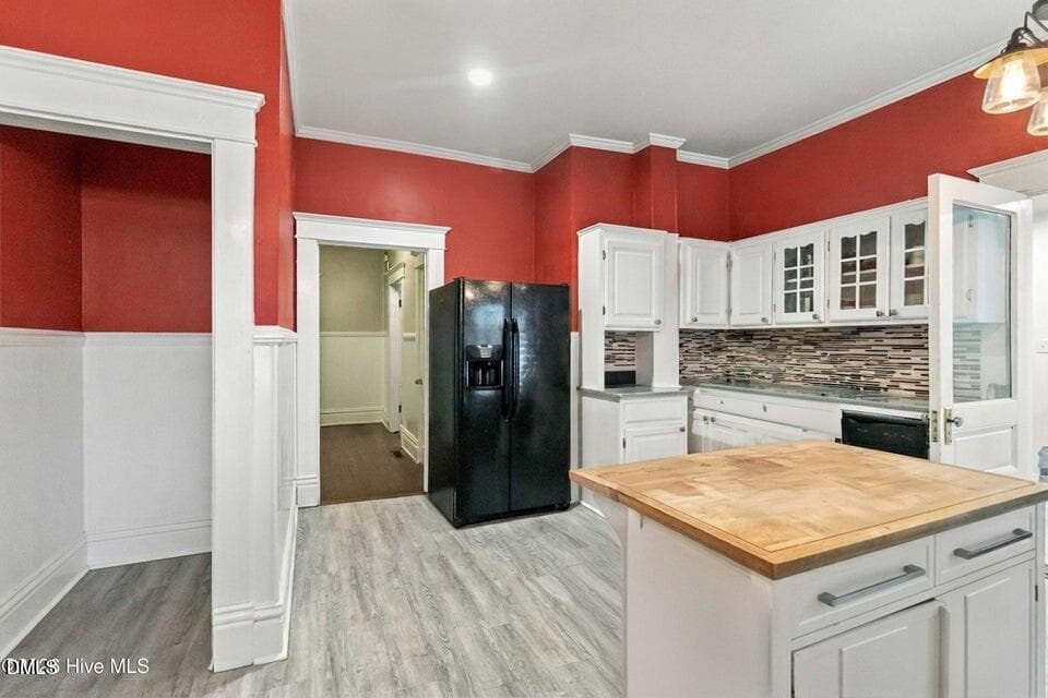 Object Removal Kitchen 2 - 204 Gray Street NE, Wilson, NC 27893