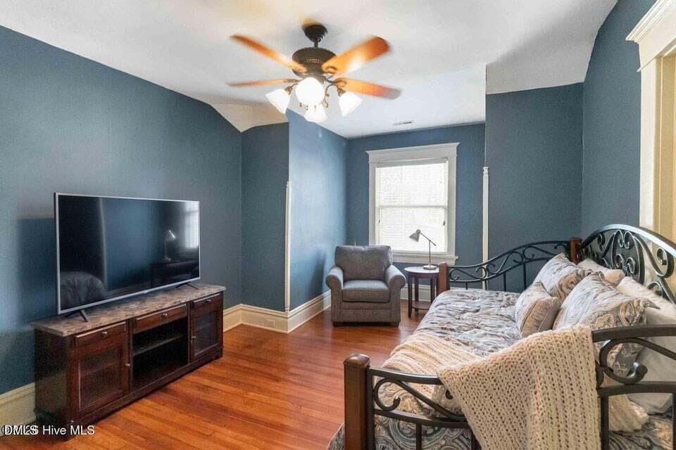 Virtual Staging Bedroom 3 - 204 Gray Street NE, Wilson, NC 27893