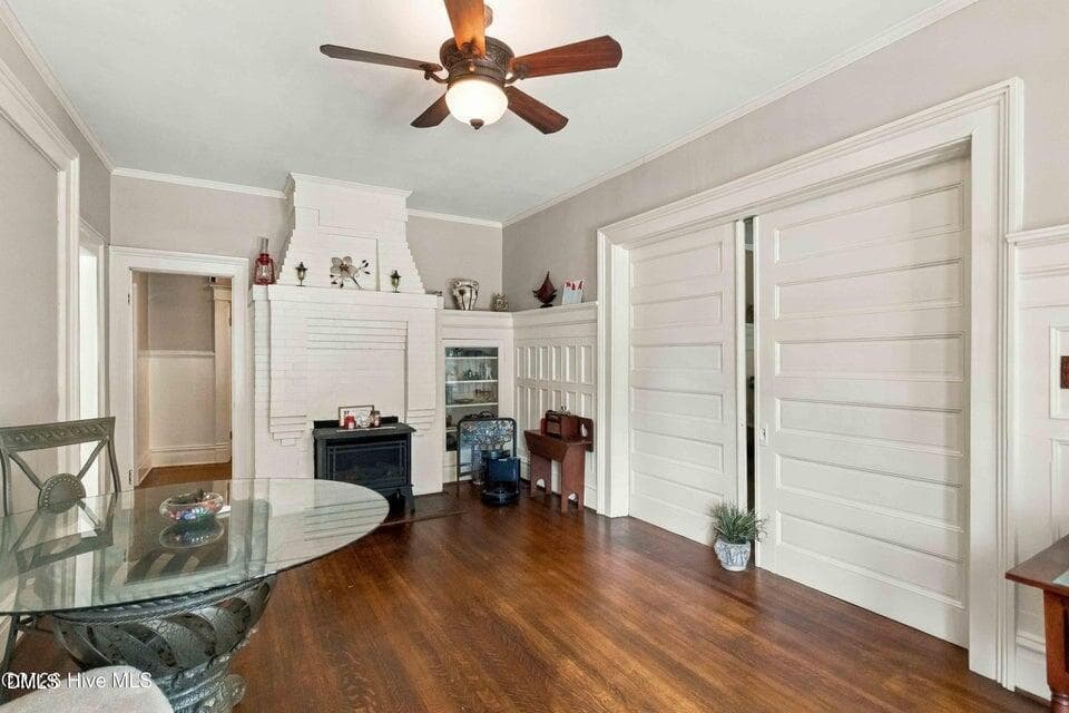 Foyer - 204 Gray Street NE, Wilson, NC 27893