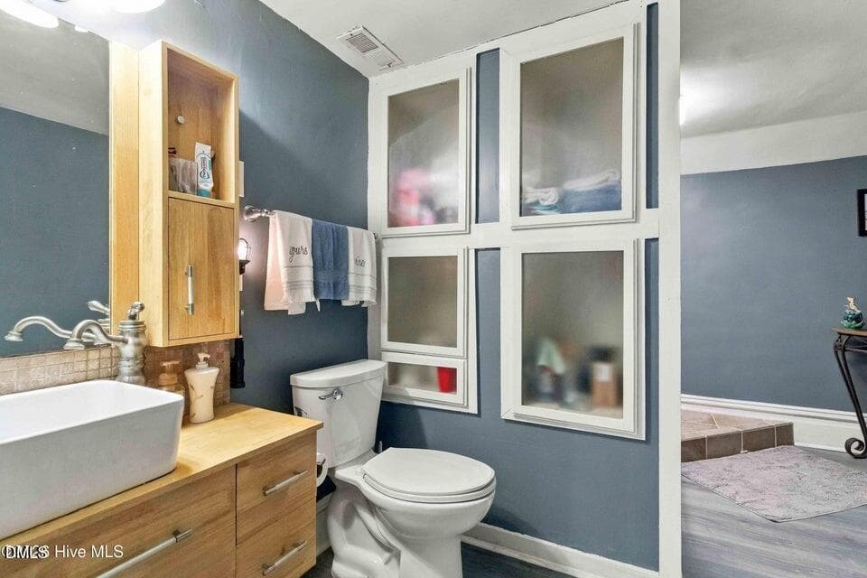 Master Bathroom Upstairs - 204 Gray Street NE, Wilson, NC 27893