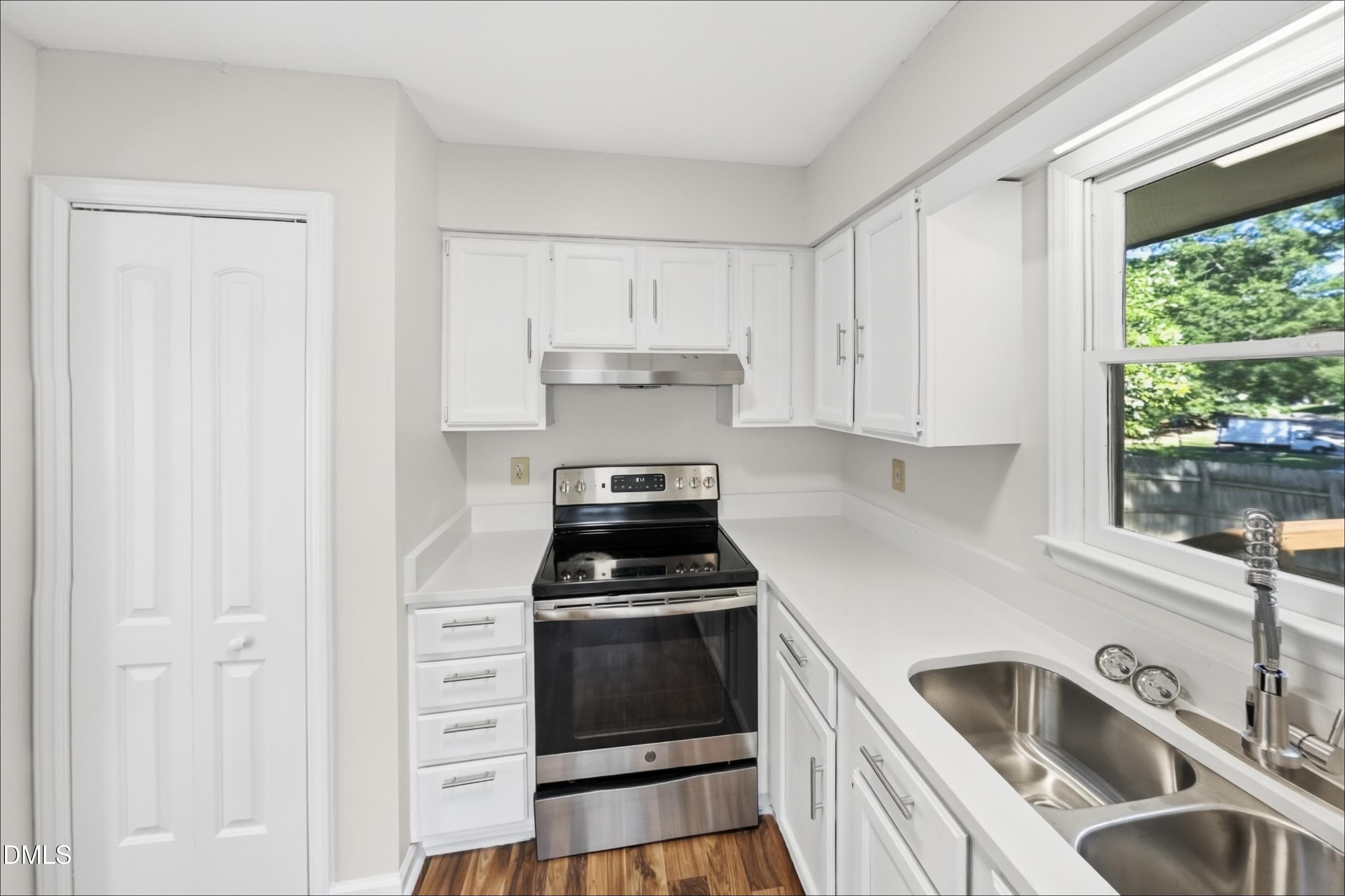 04_Kitchen-01 - 3601 Iron Sight Court, Raleigh, NC 27616