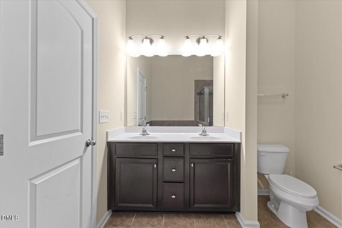 42-7209 Ladbrooke St - 7209 Ladbrooke Street, Raleigh, NC 27617